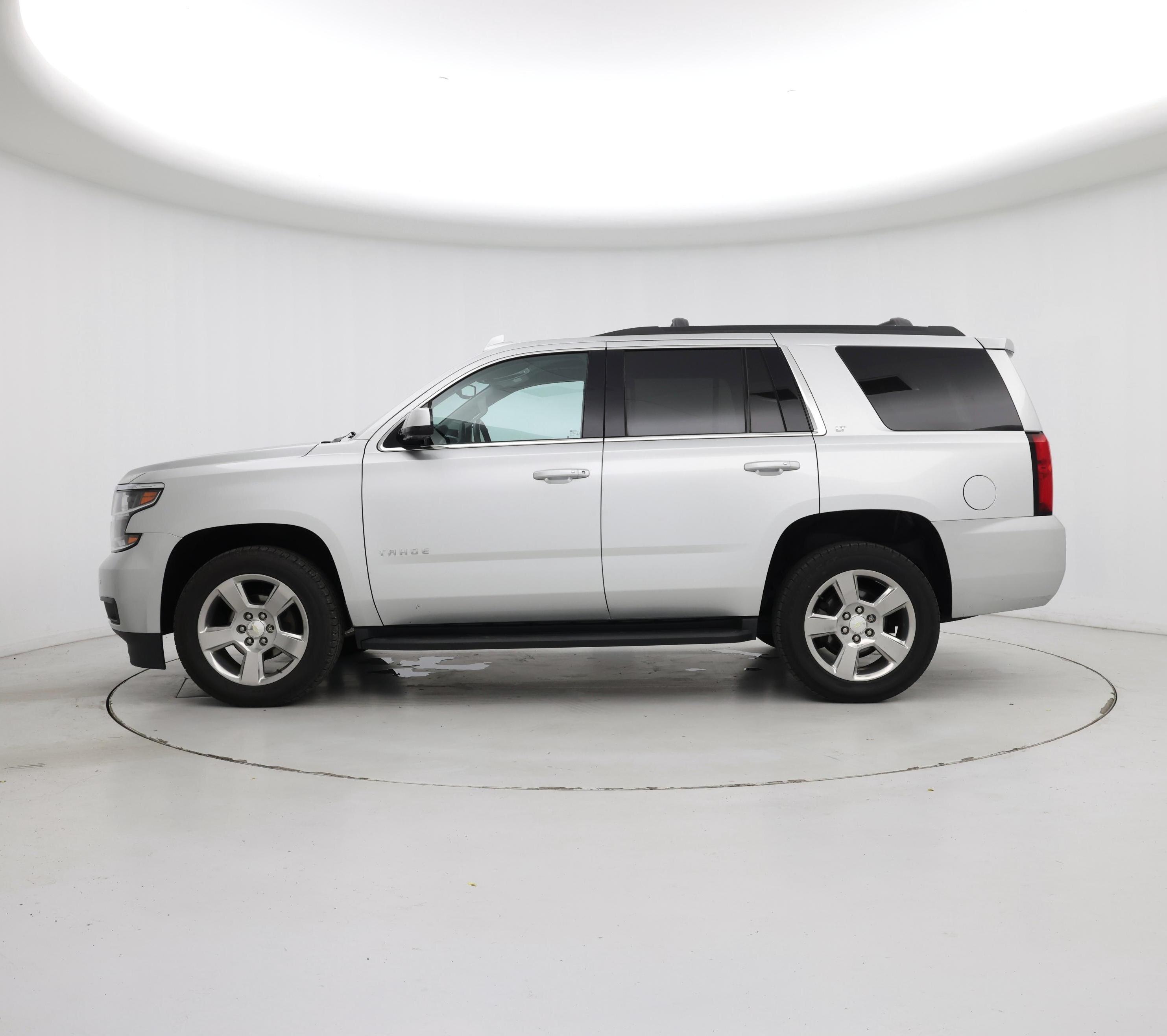 Thumbnail: 2020 Chevrolet Tahoe - 3