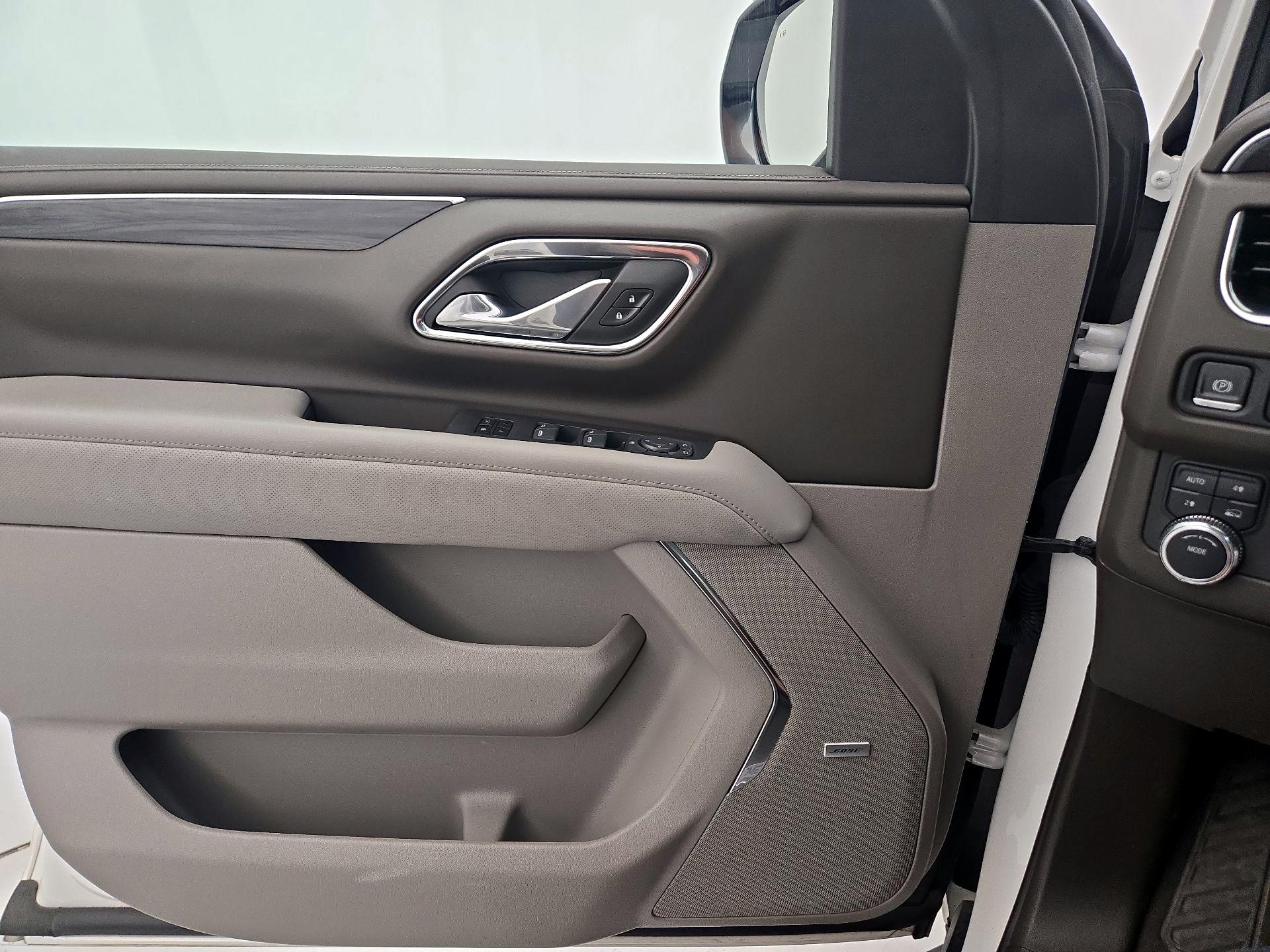 Thumbnail: 2023 GMC Yukon XL - 12