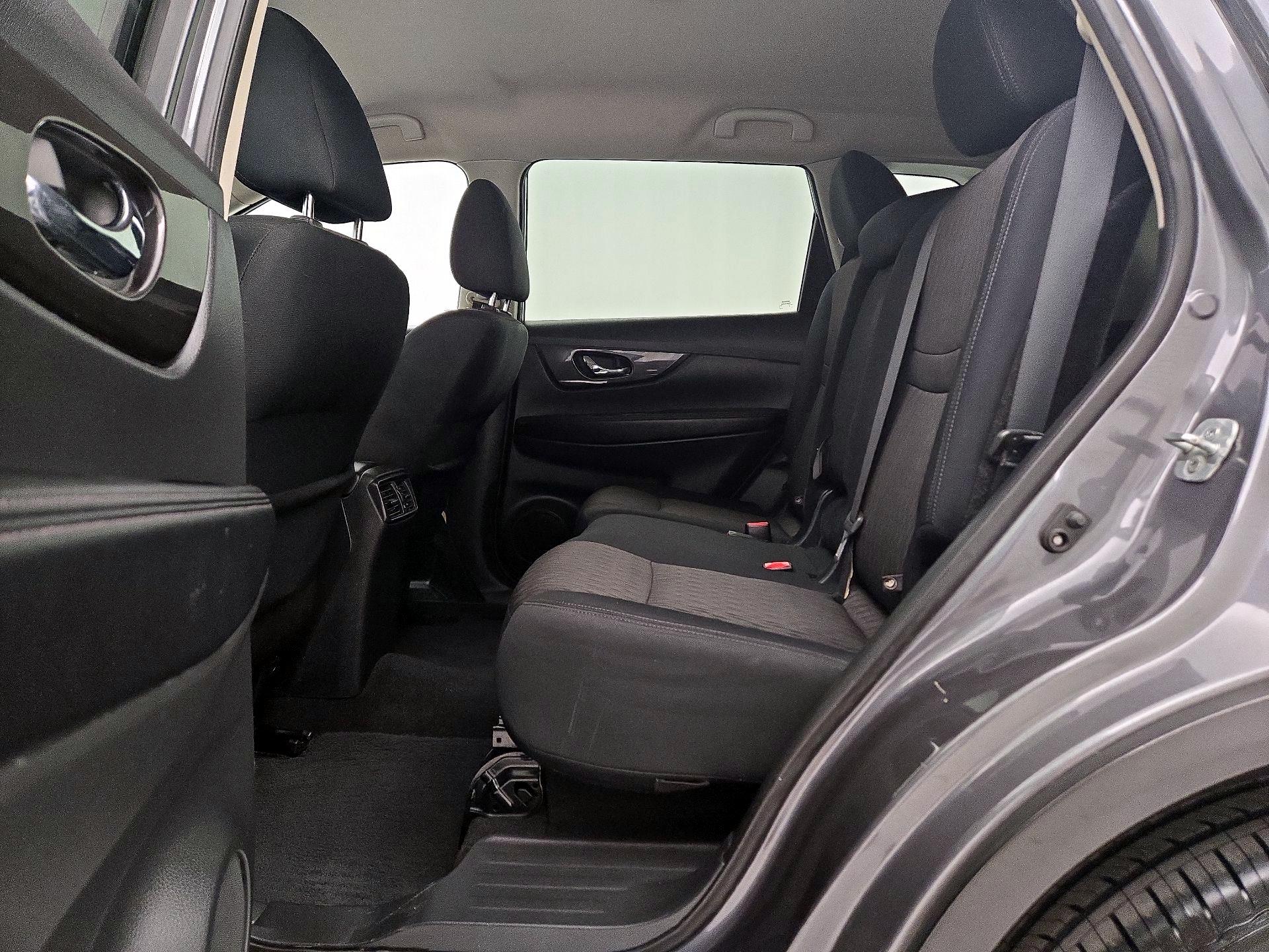 Thumbnail: 2018 Nissan Rogue - 19