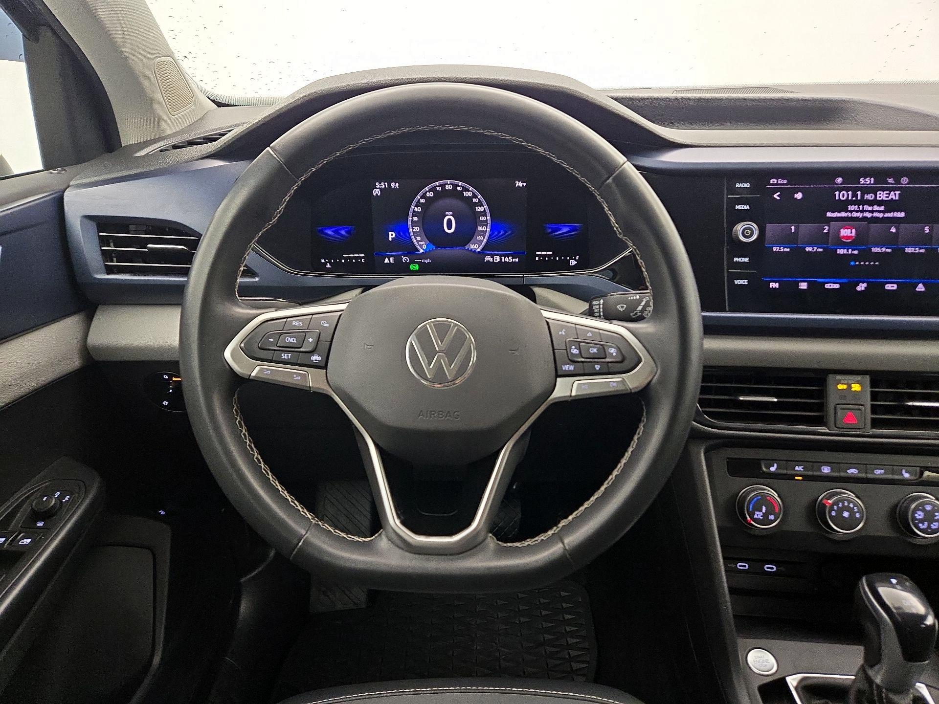 Thumbnail: 2022 Volkswagen Taos - 10