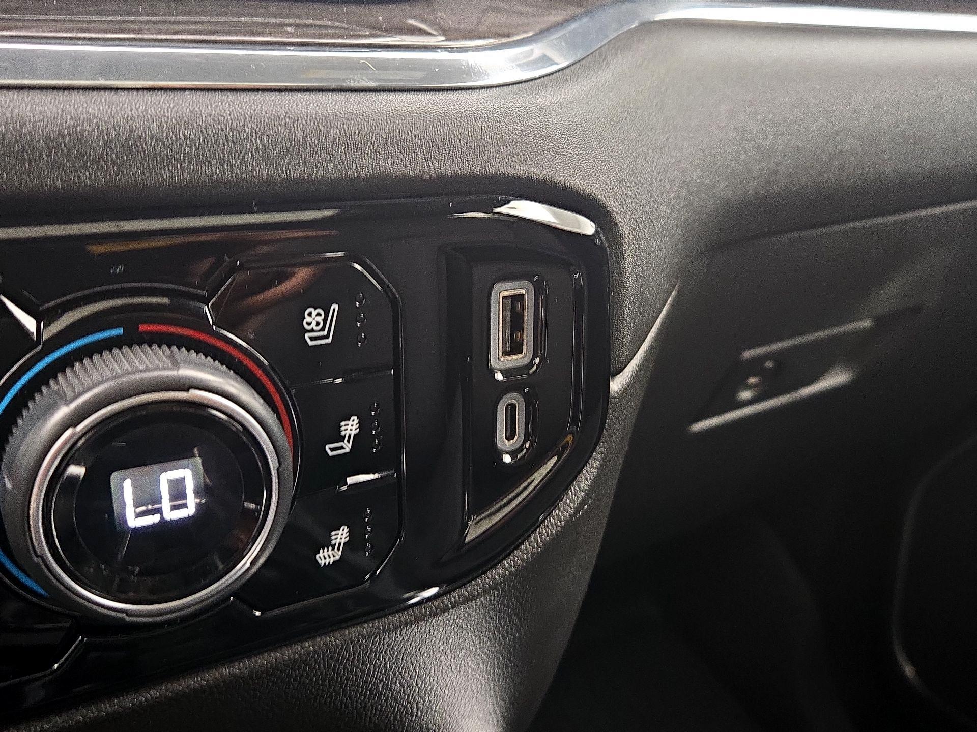 Thumbnail: 2023 Chevrolet Silverado 1500 - 18