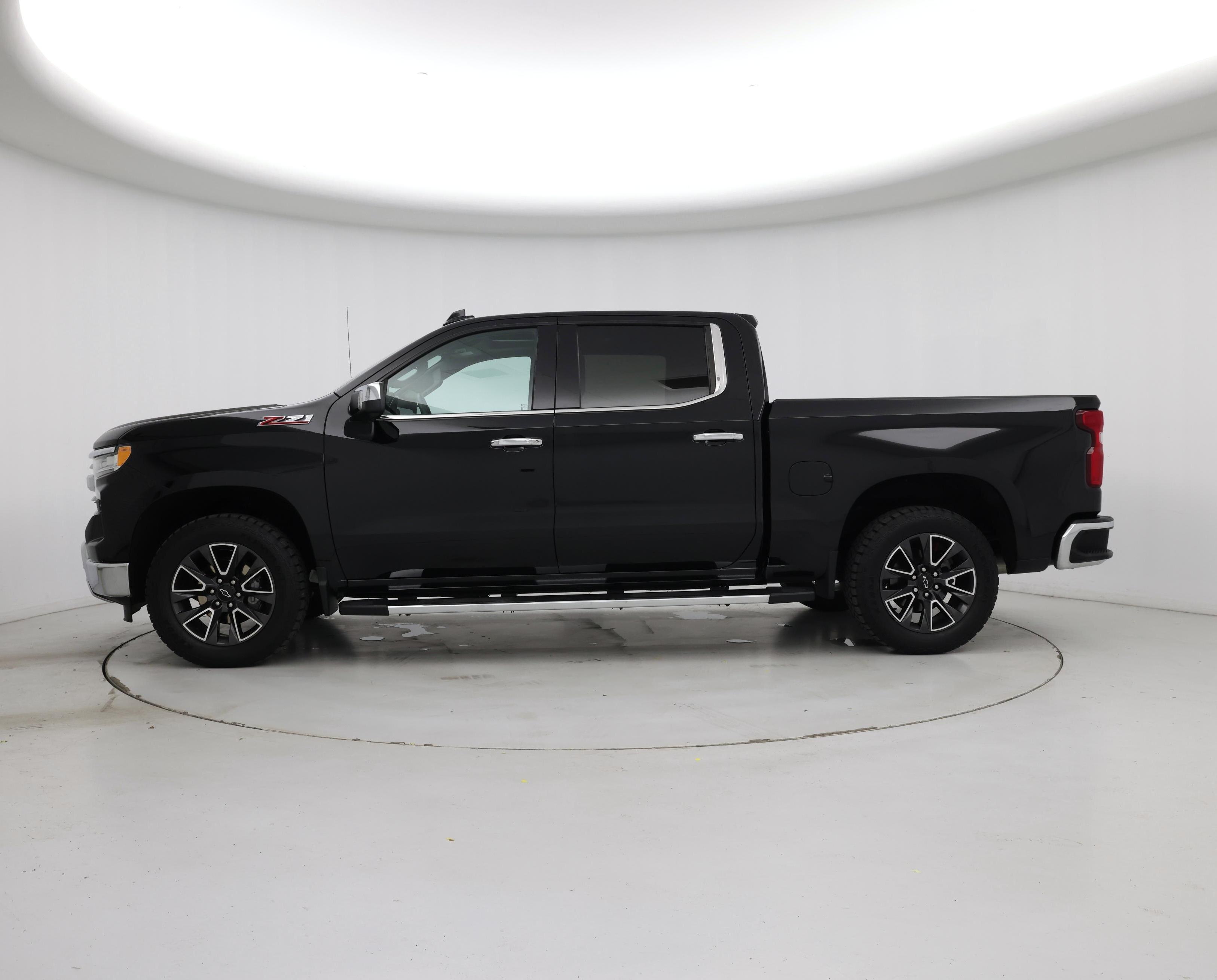 Thumbnail: 2023 Chevrolet Silverado 1500 - 3