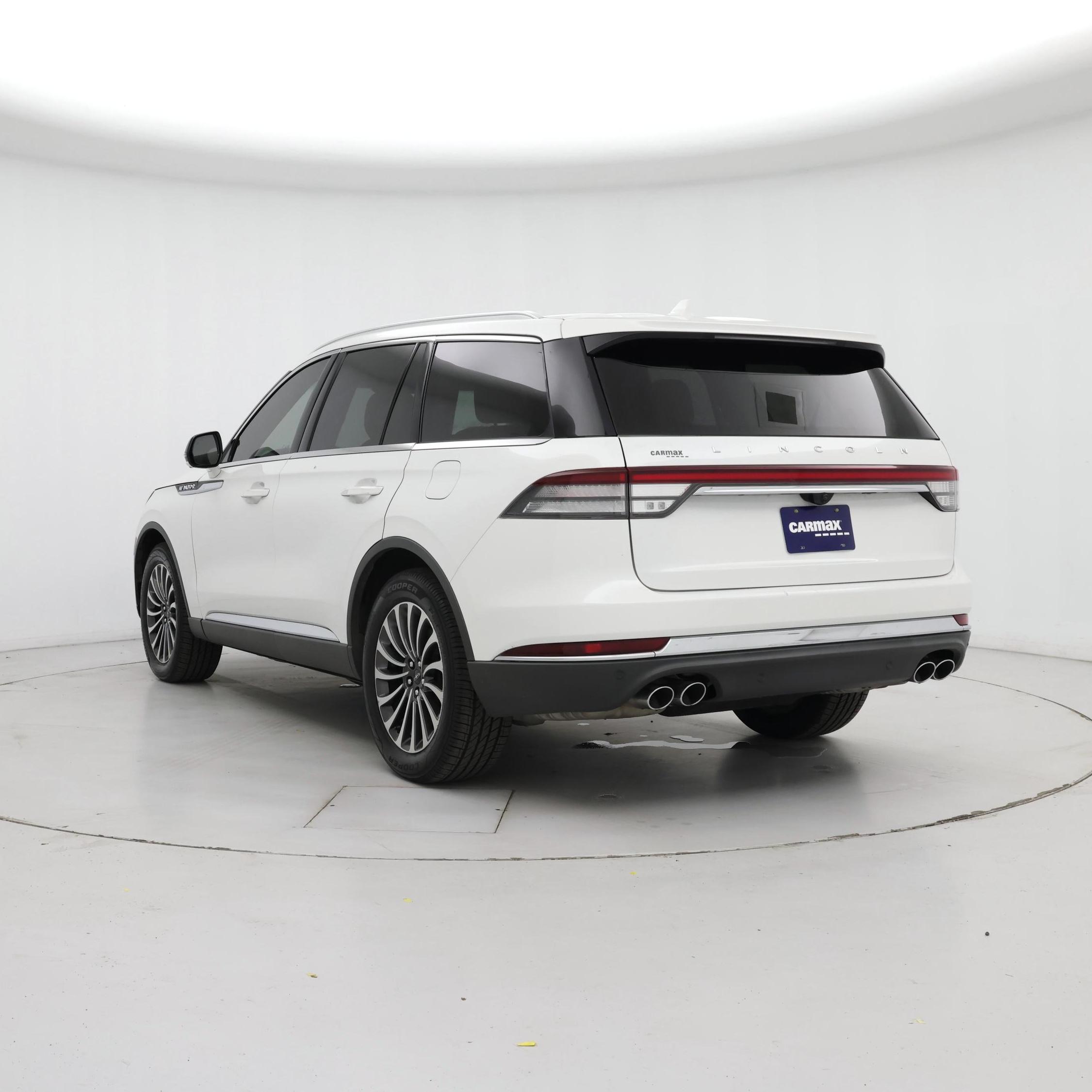 Thumbnail: 2020 Lincoln Aviator - 2