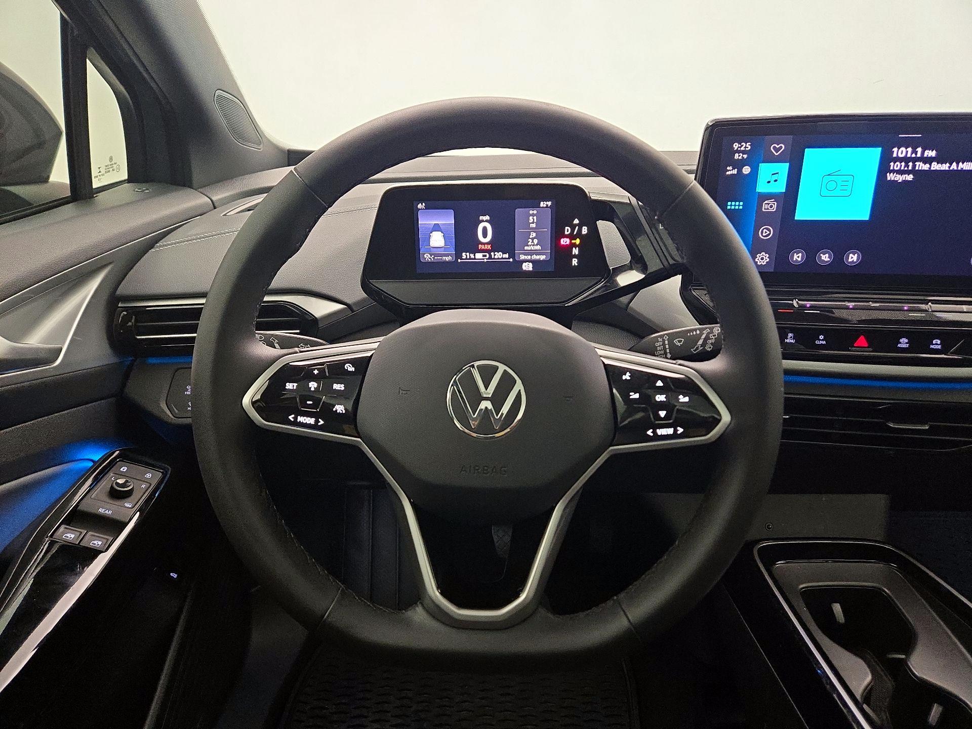Thumbnail: 2023 Volkswagen ID.4 - 10