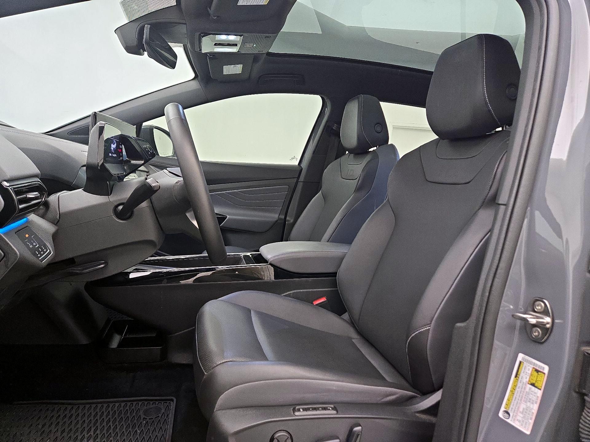 Thumbnail: 2023 Volkswagen ID.4 - 11