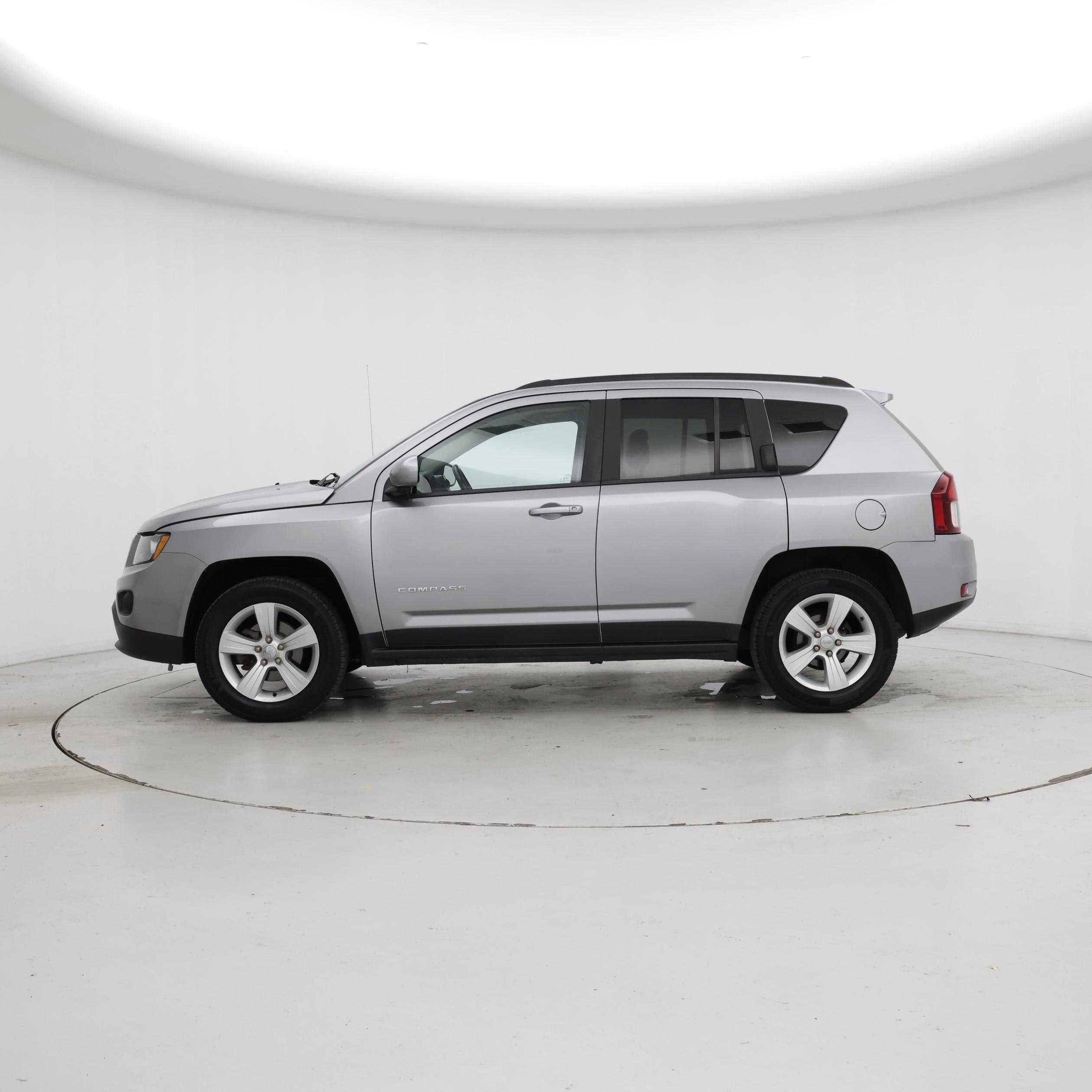 Thumbnail: 2017 Jeep Compass - 3