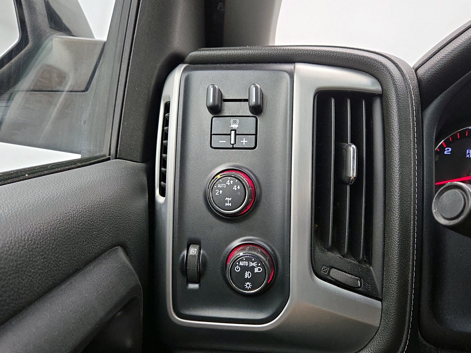 Thumbnail: 2016 GMC Sierra 1500 - 13