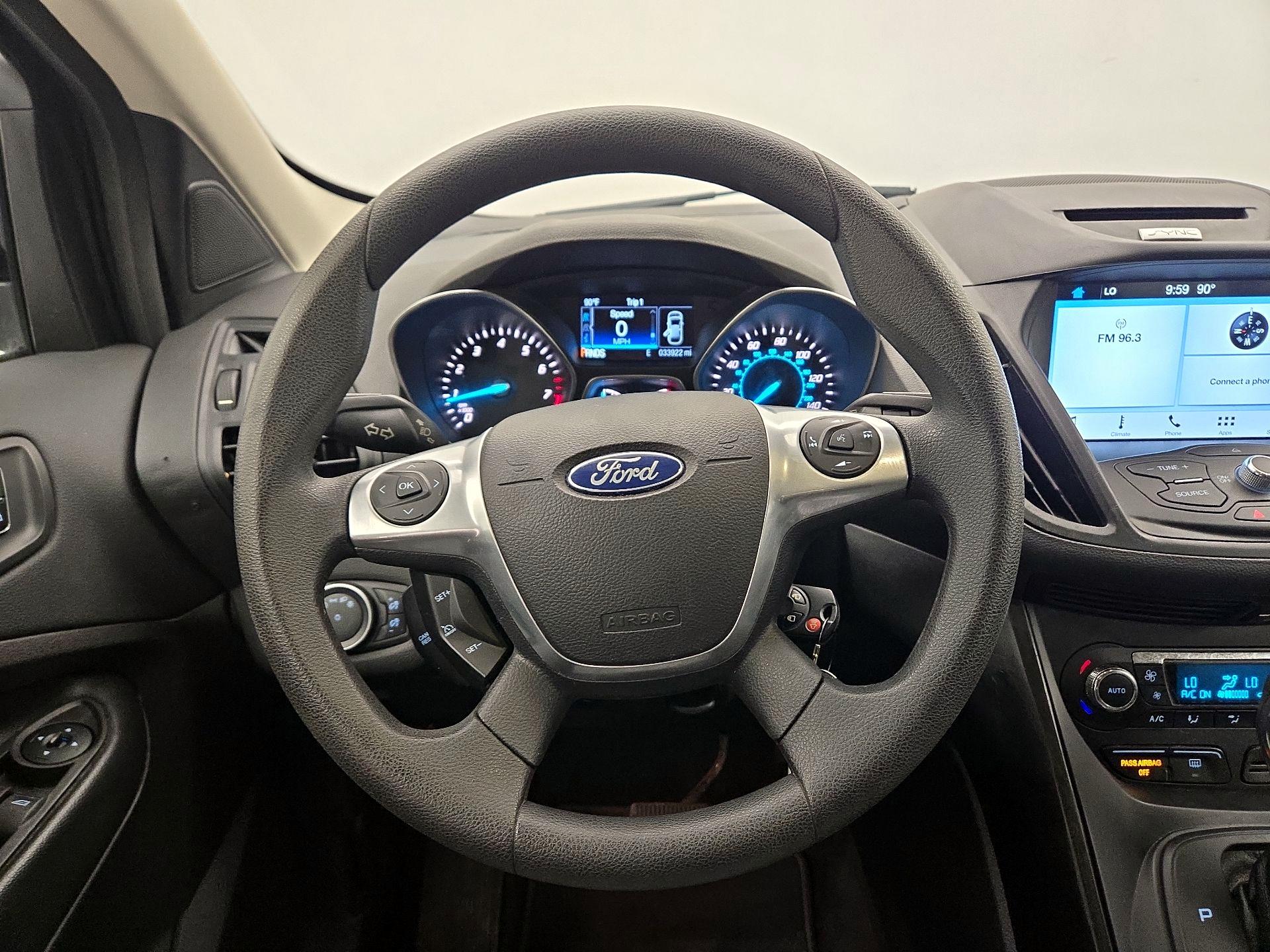 Thumbnail: 2016 Ford Escape - 10