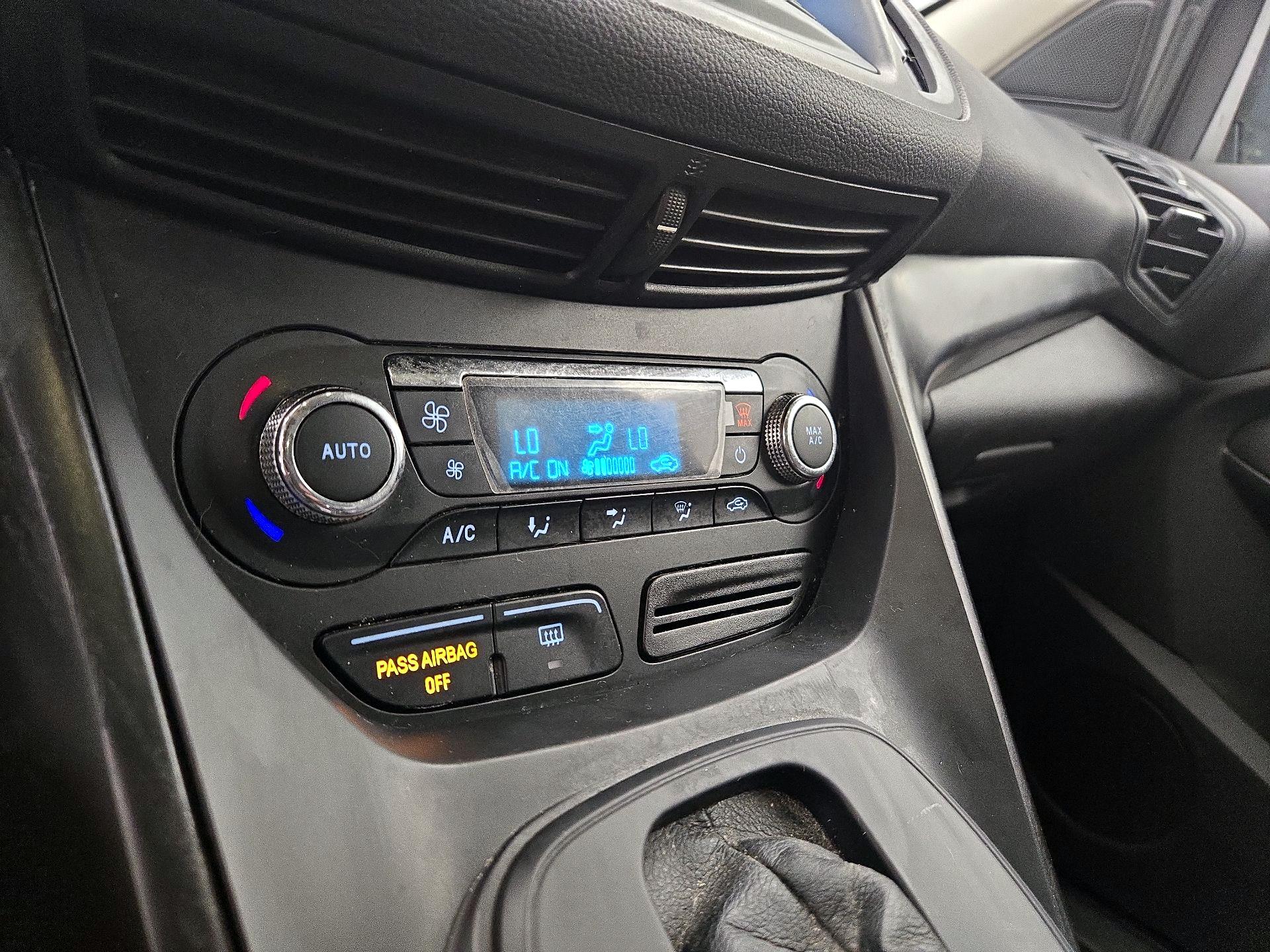 Thumbnail: 2016 Ford Escape - 16