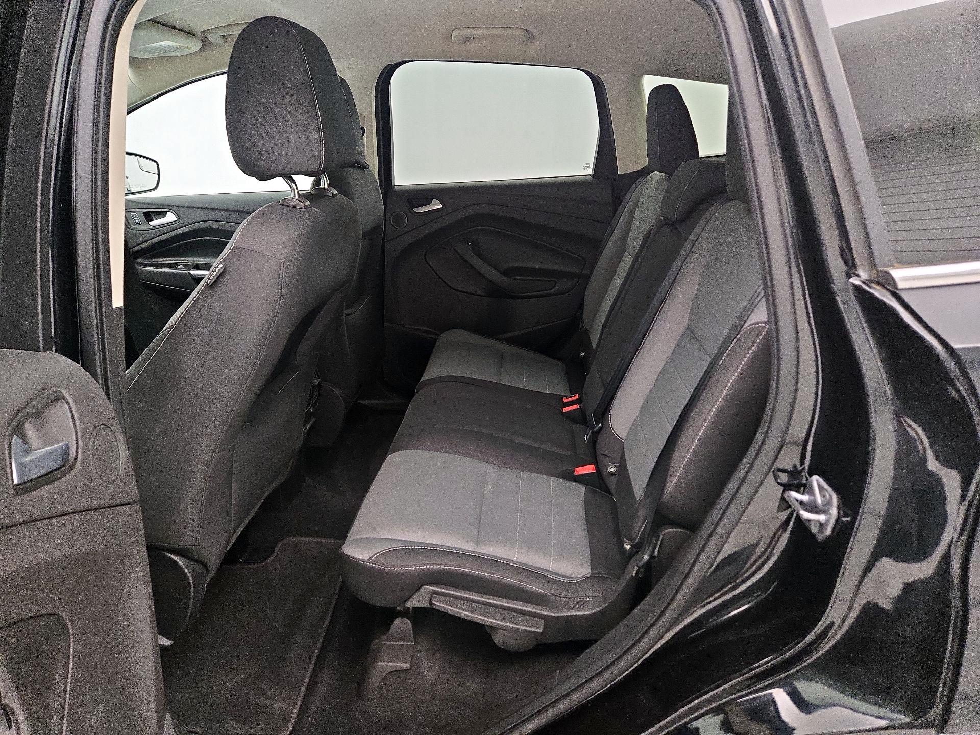 Thumbnail: 2016 Ford Escape - 18