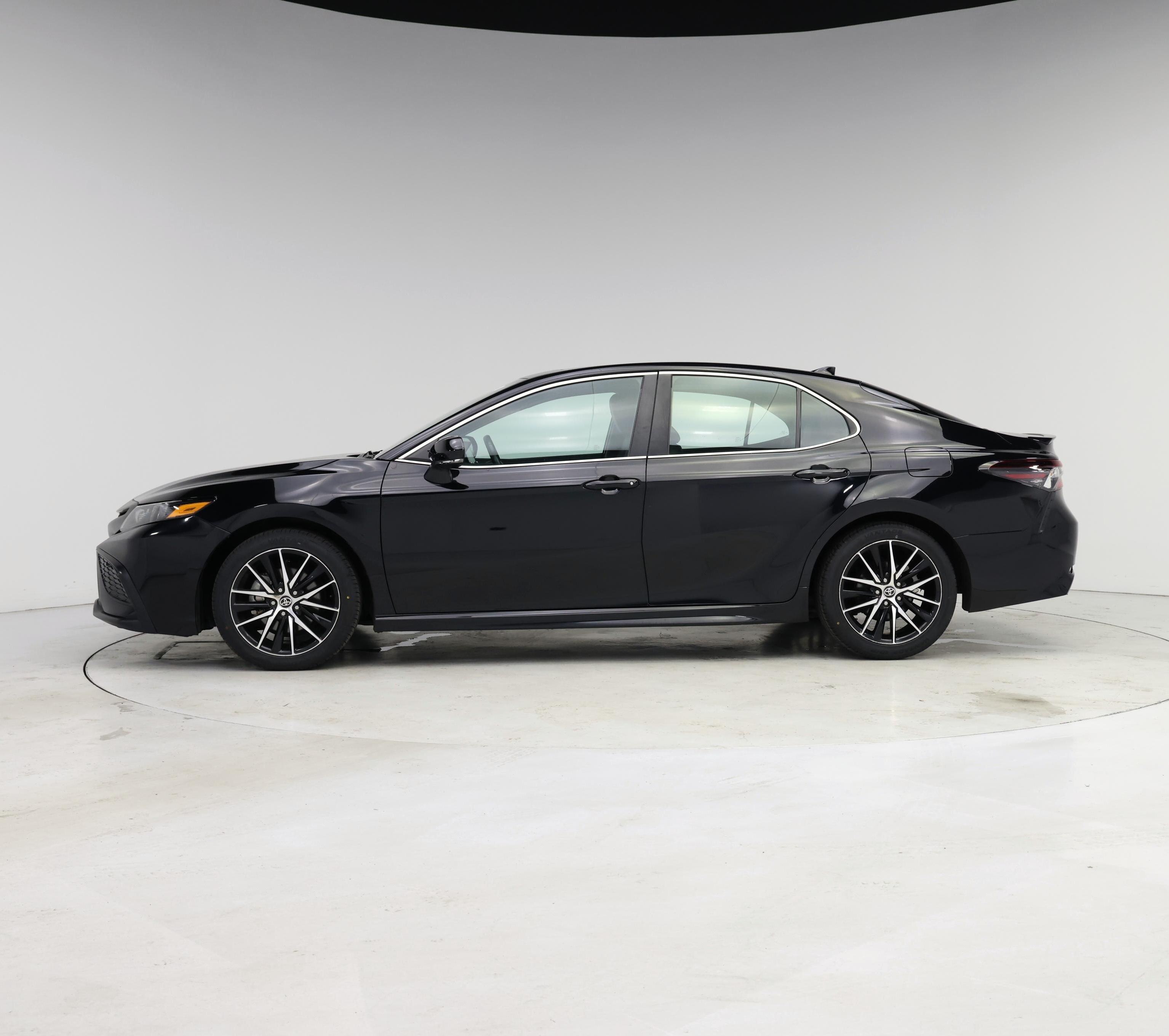 Thumbnail: 2023 Toyota Camry - 3