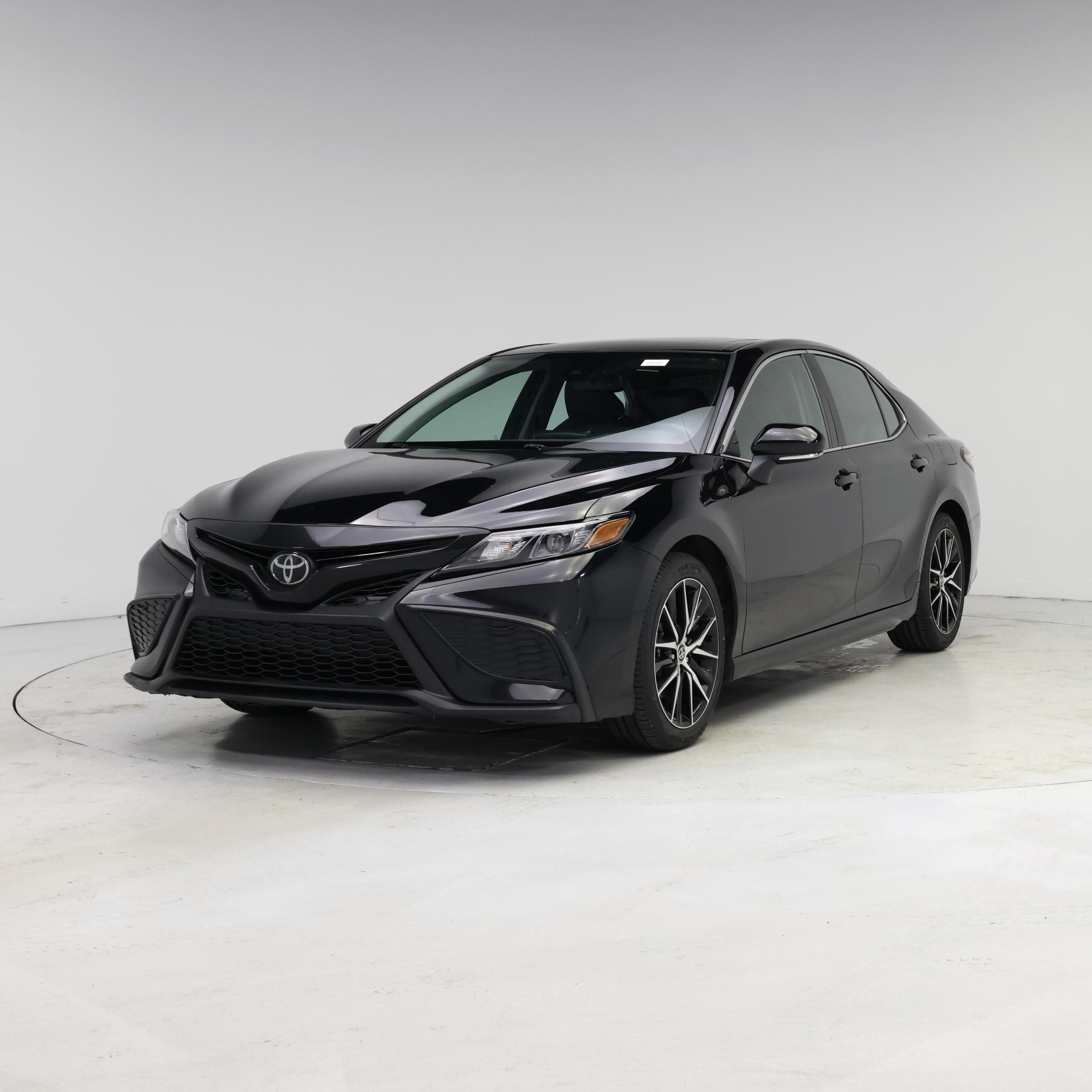 Thumbnail: 2023 Toyota Camry - 4