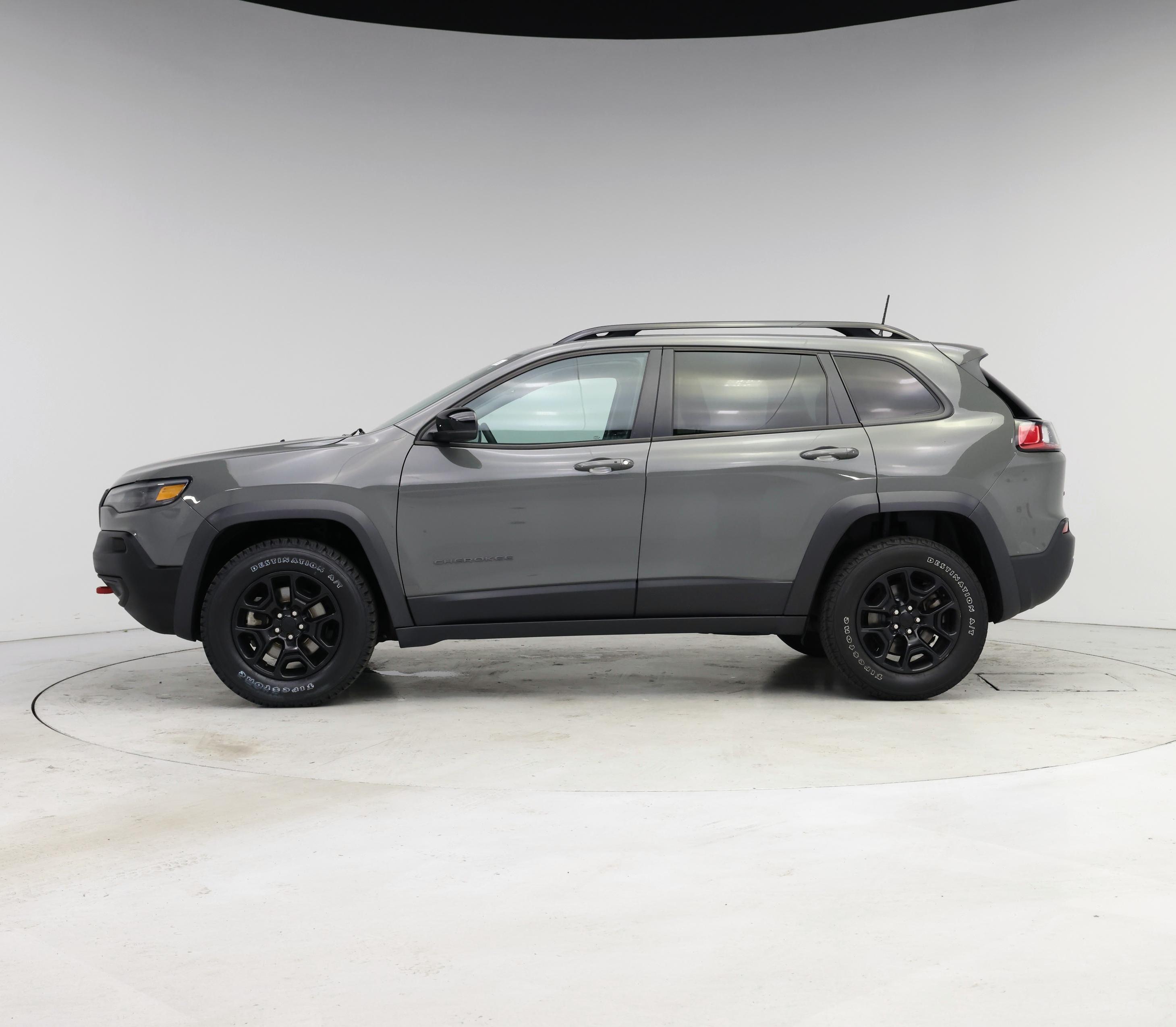 Thumbnail: 2022 Jeep Cherokee - 3