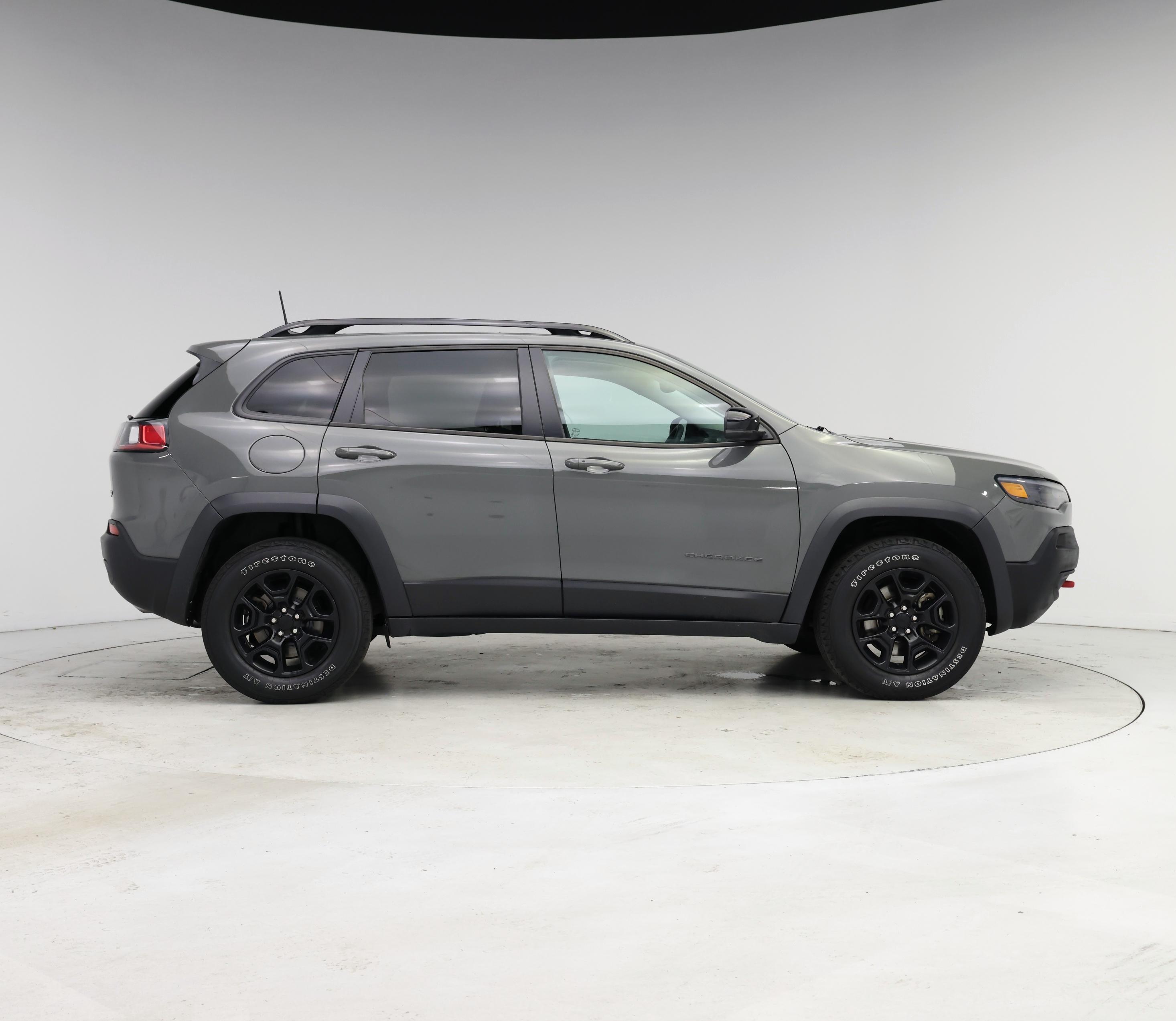 Thumbnail: 2022 Jeep Cherokee - 7