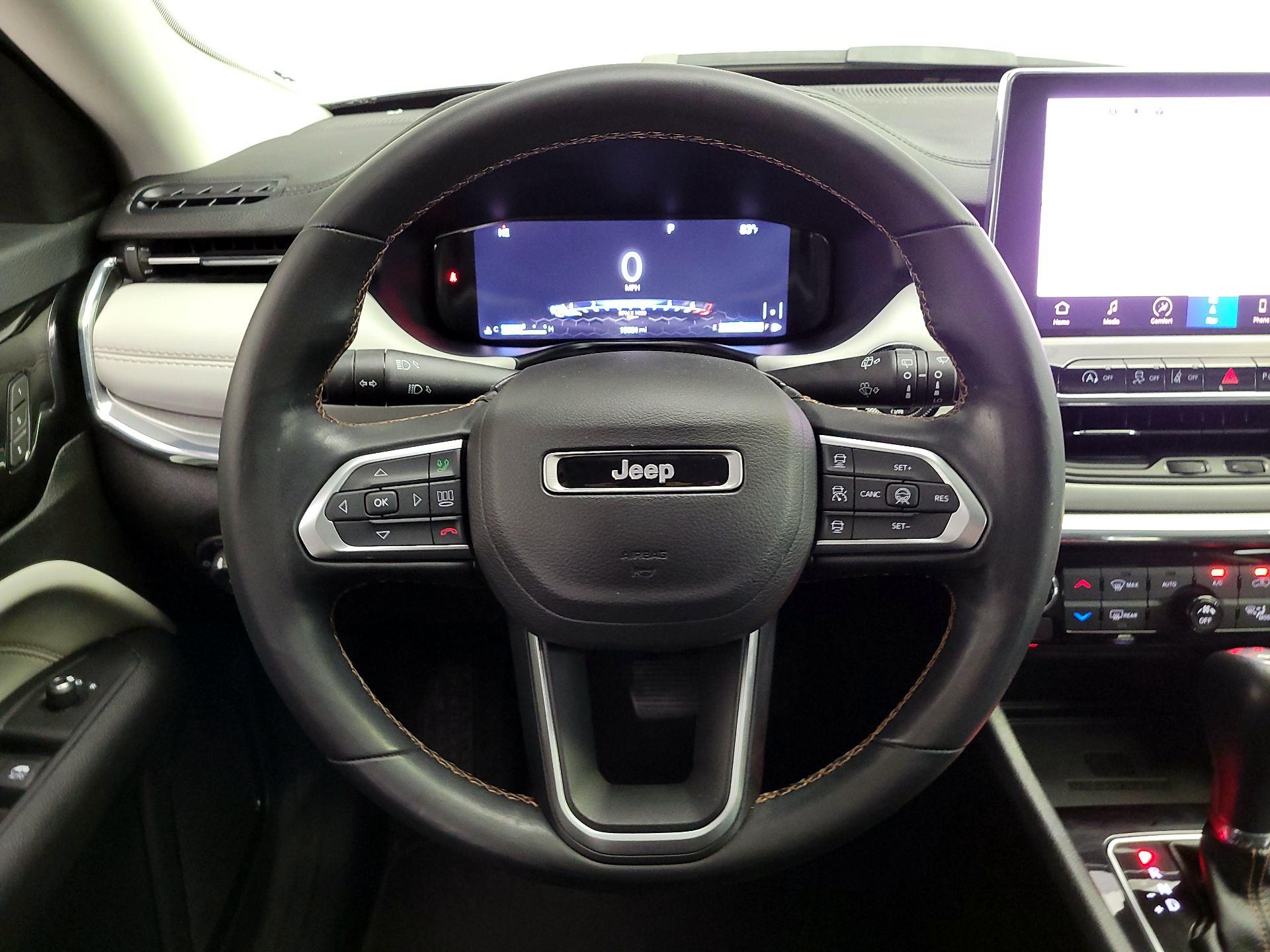 Thumbnail: 2022 Jeep Compass - 10