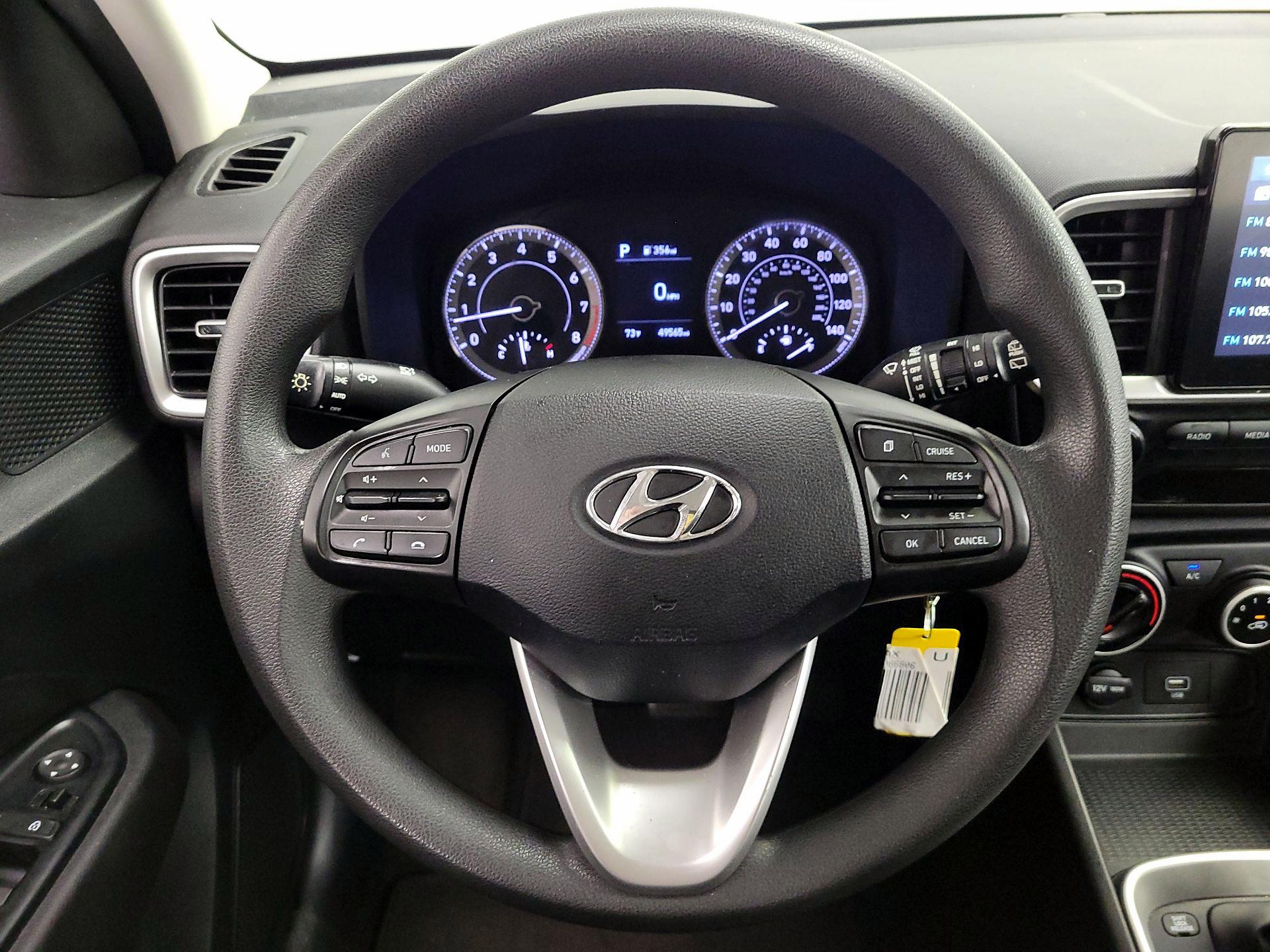 Thumbnail: 2021 Hyundai Venue - 10