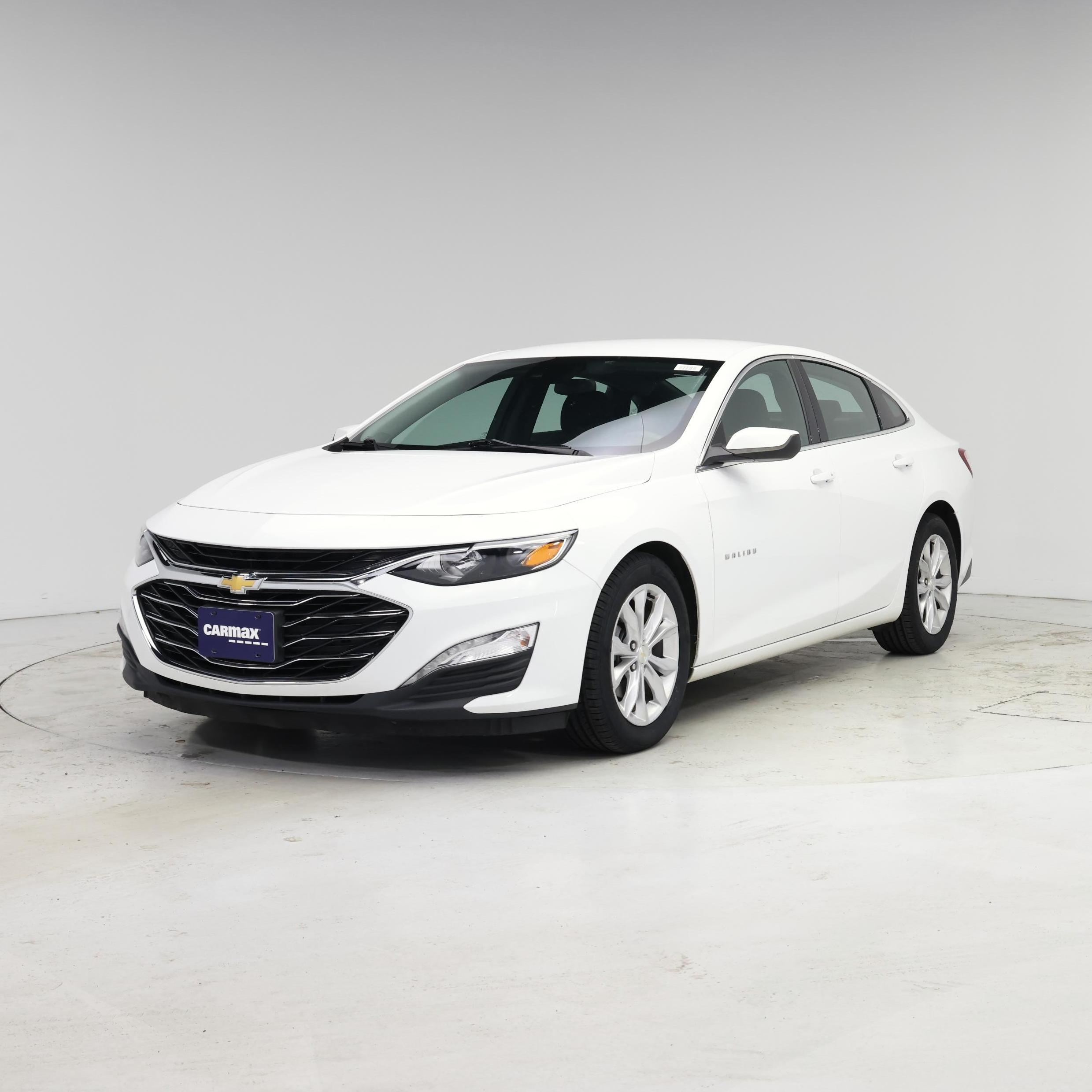 Thumbnail: 2019 Chevrolet Malibu - 4