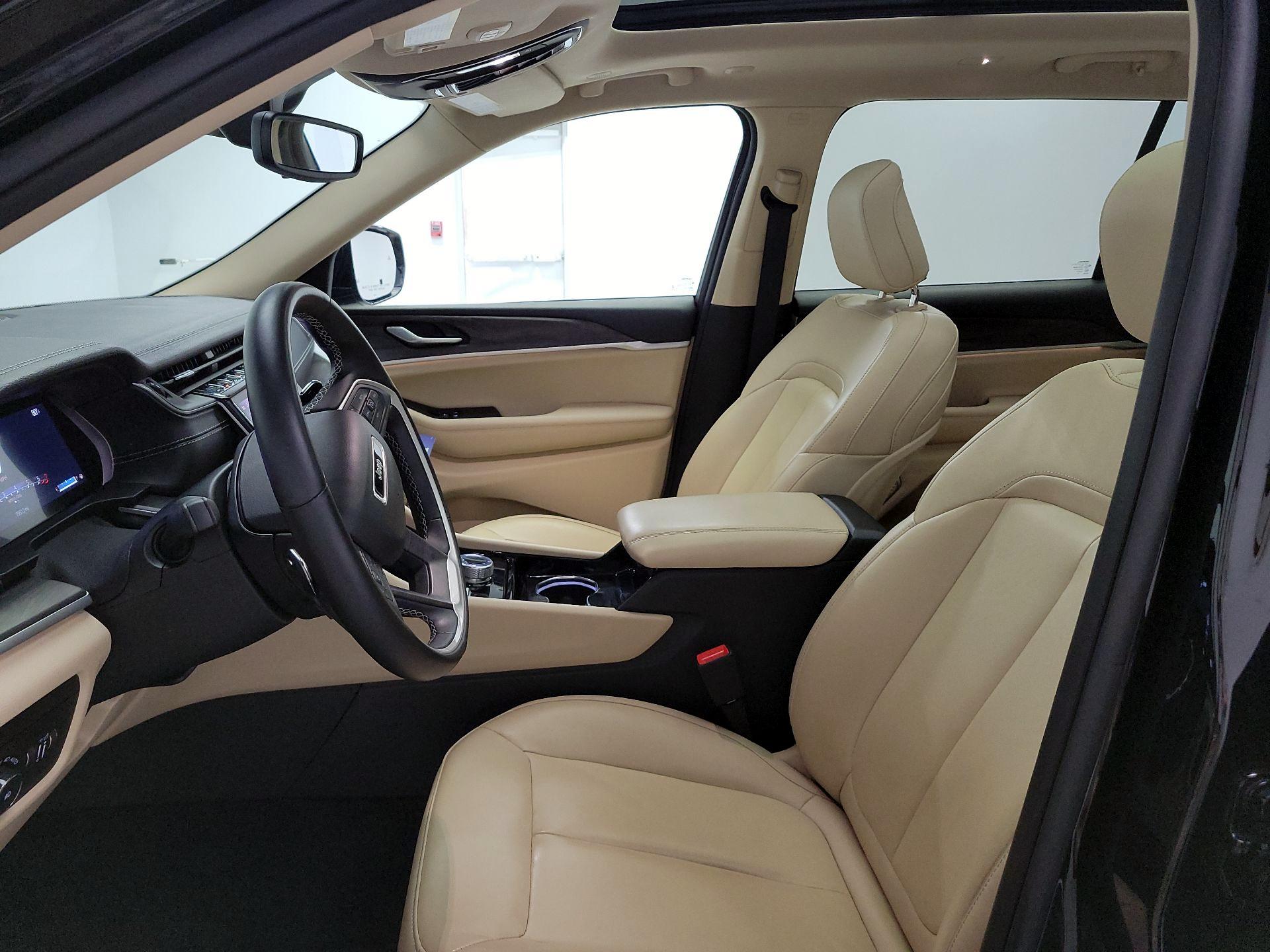Thumbnail: 2021 Jeep Grand Cherokee L - 11