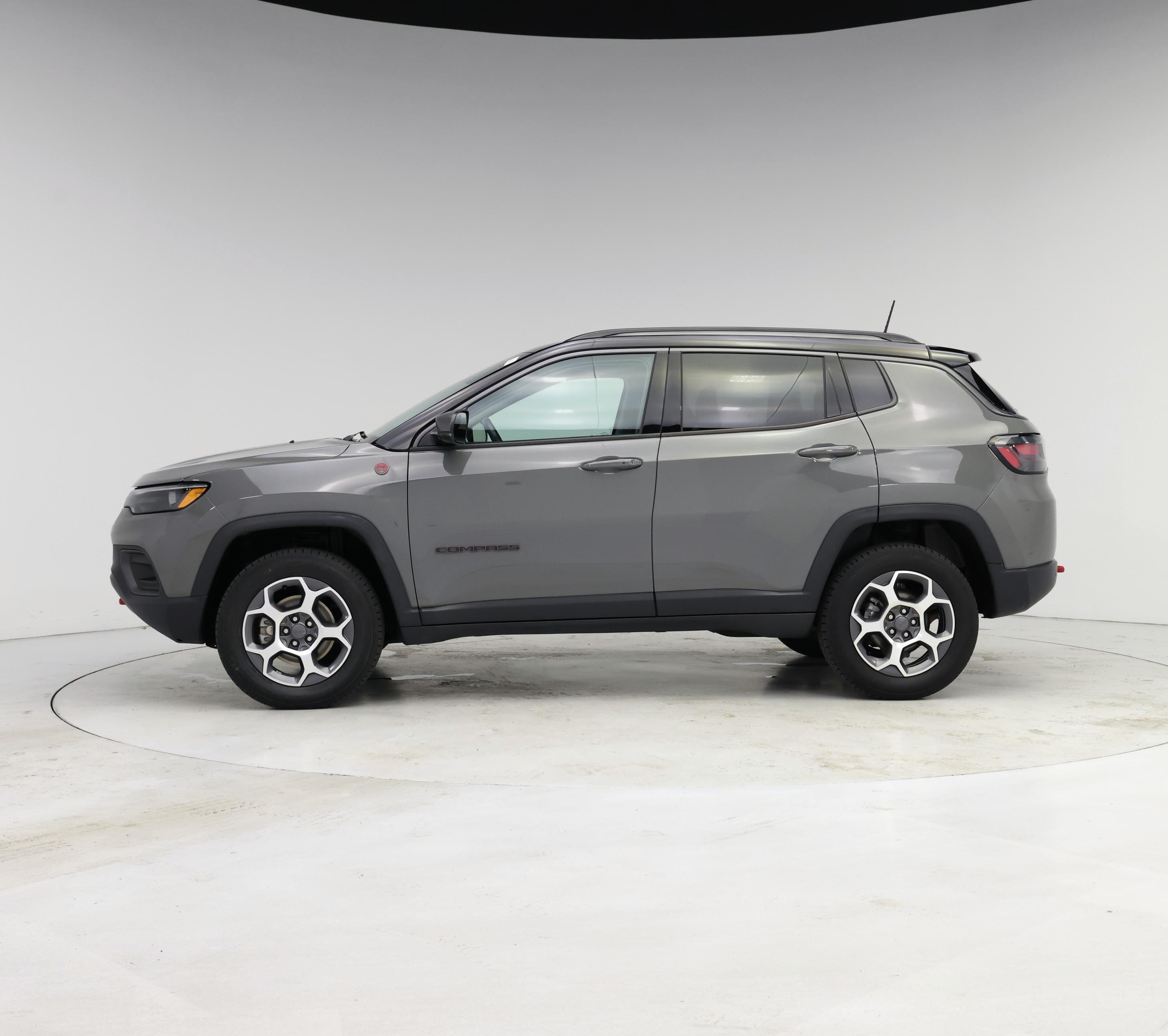 Thumbnail: 2022 Jeep Compass - 3