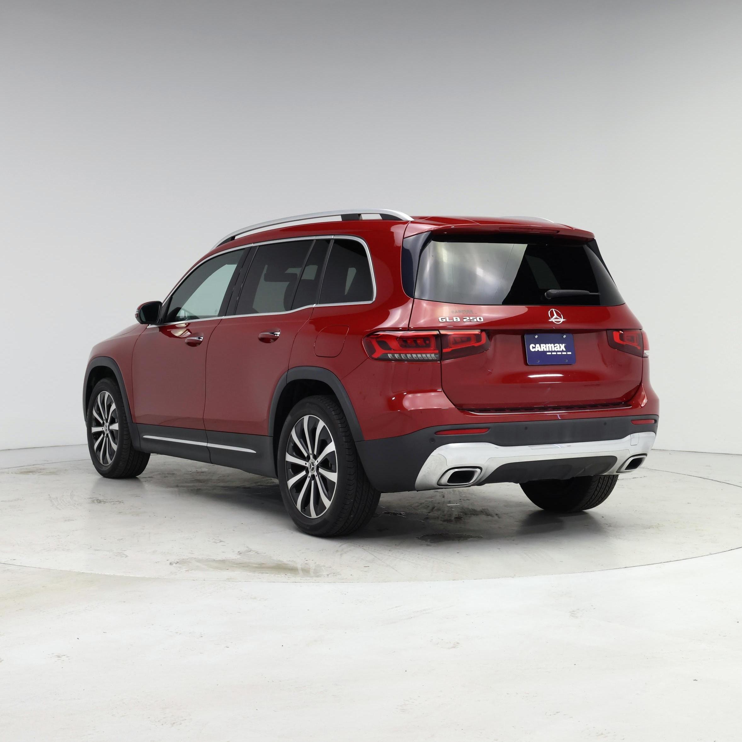 Thumbnail: 2020 Mercedes-Benz GLB - 2