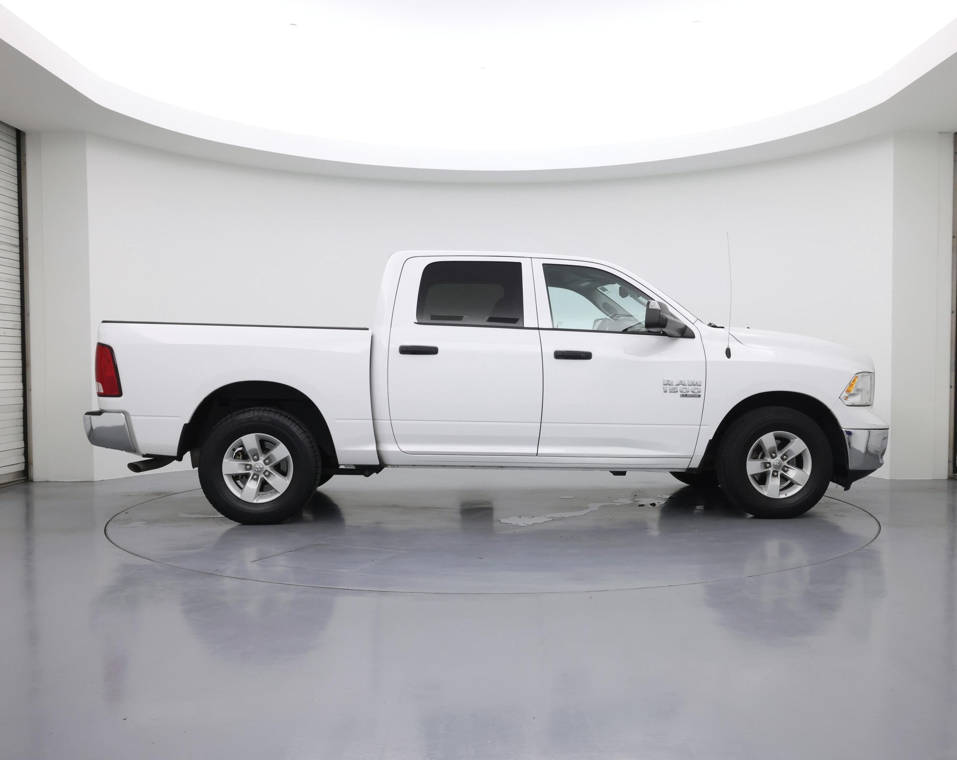 Thumbnail: 2023 RAM 1500 Classic - 7