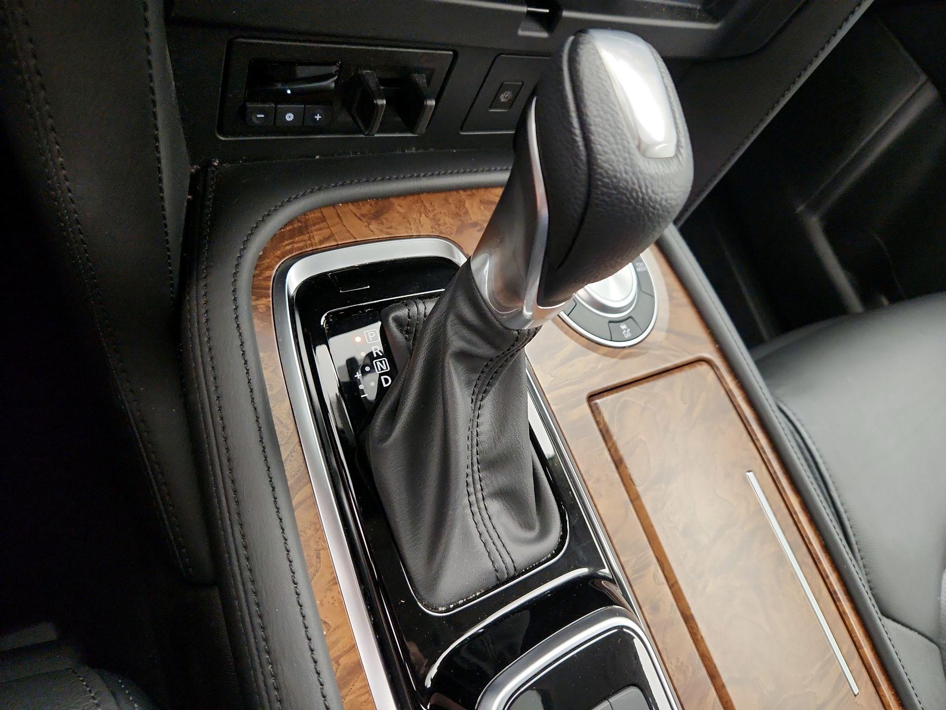 Thumbnail: 2024 Nissan Armada - 18