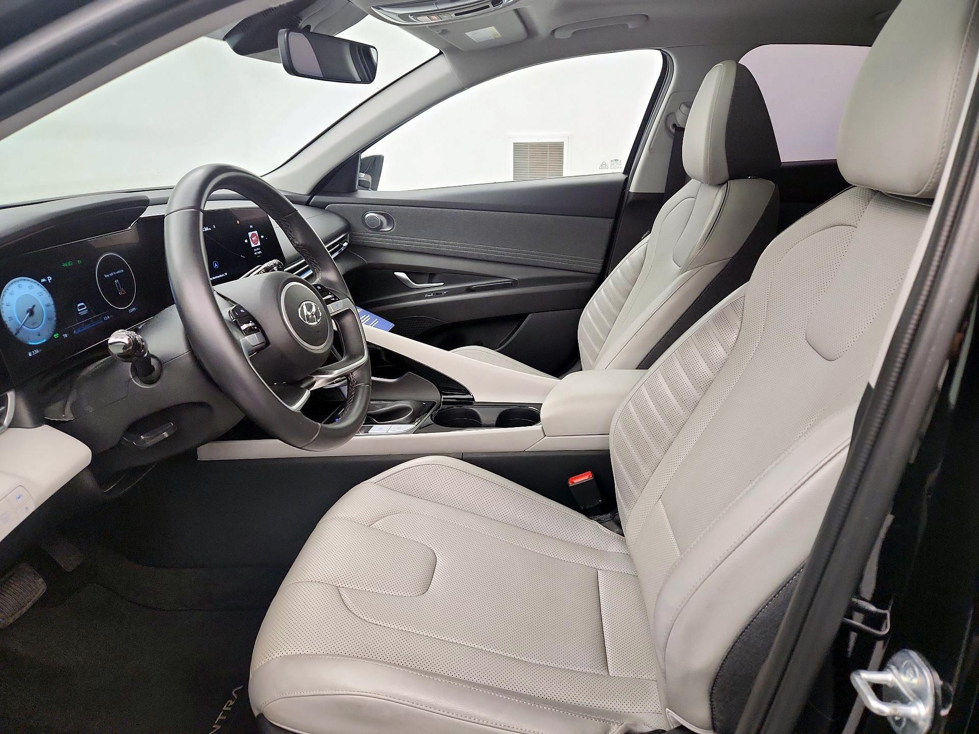 Thumbnail: 2023 Hyundai Elantra - 11