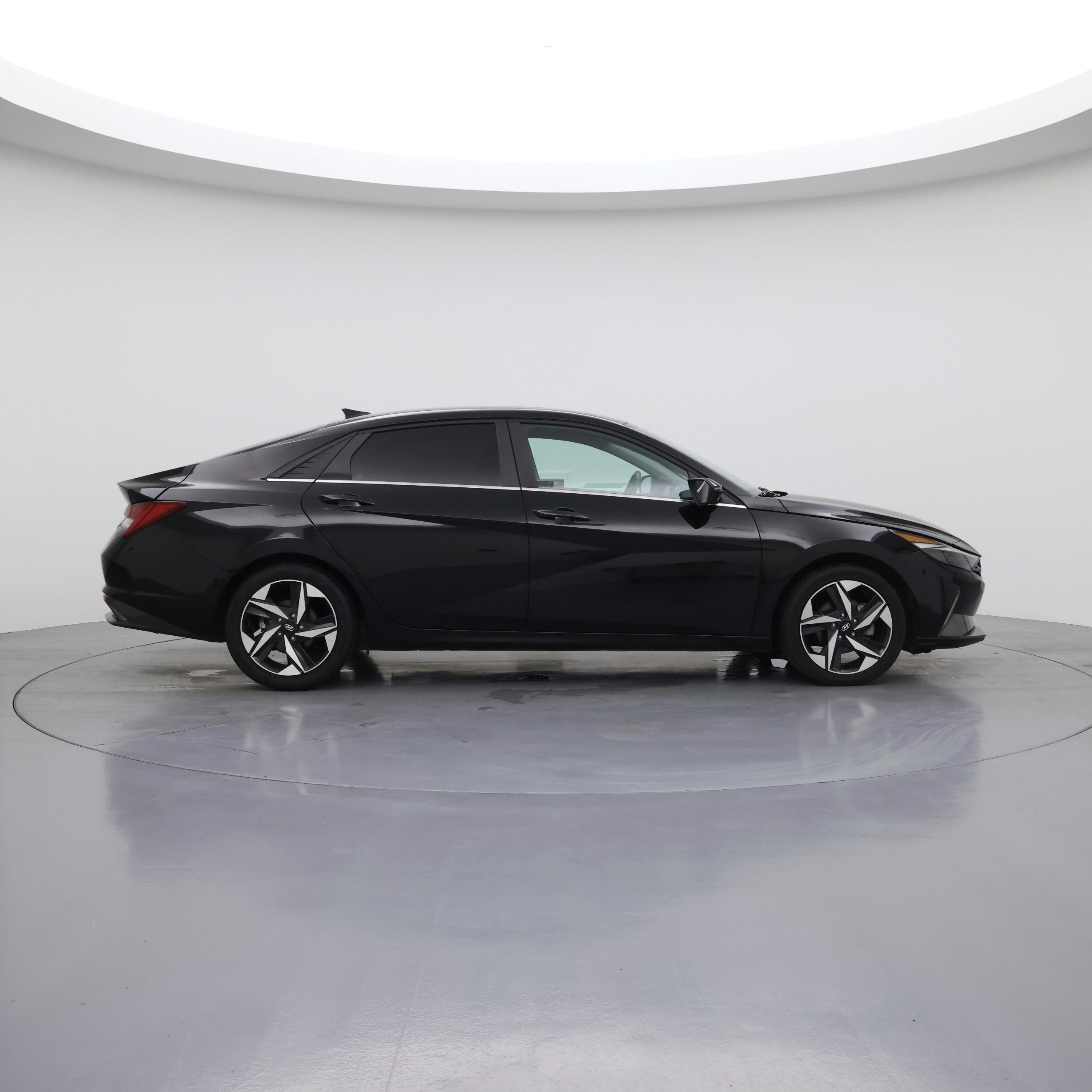 Thumbnail: 2023 Hyundai Elantra - 7