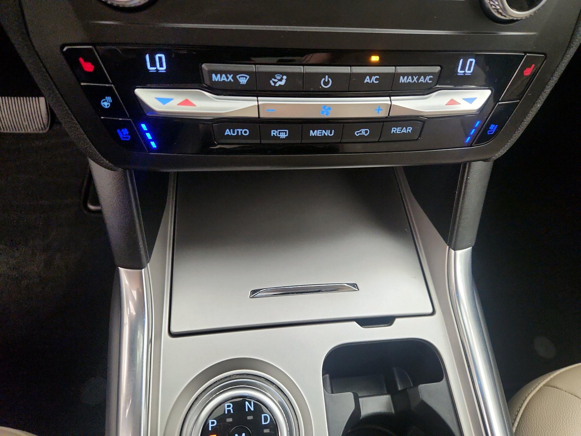 Thumbnail: 2020 Ford Explorer - 17