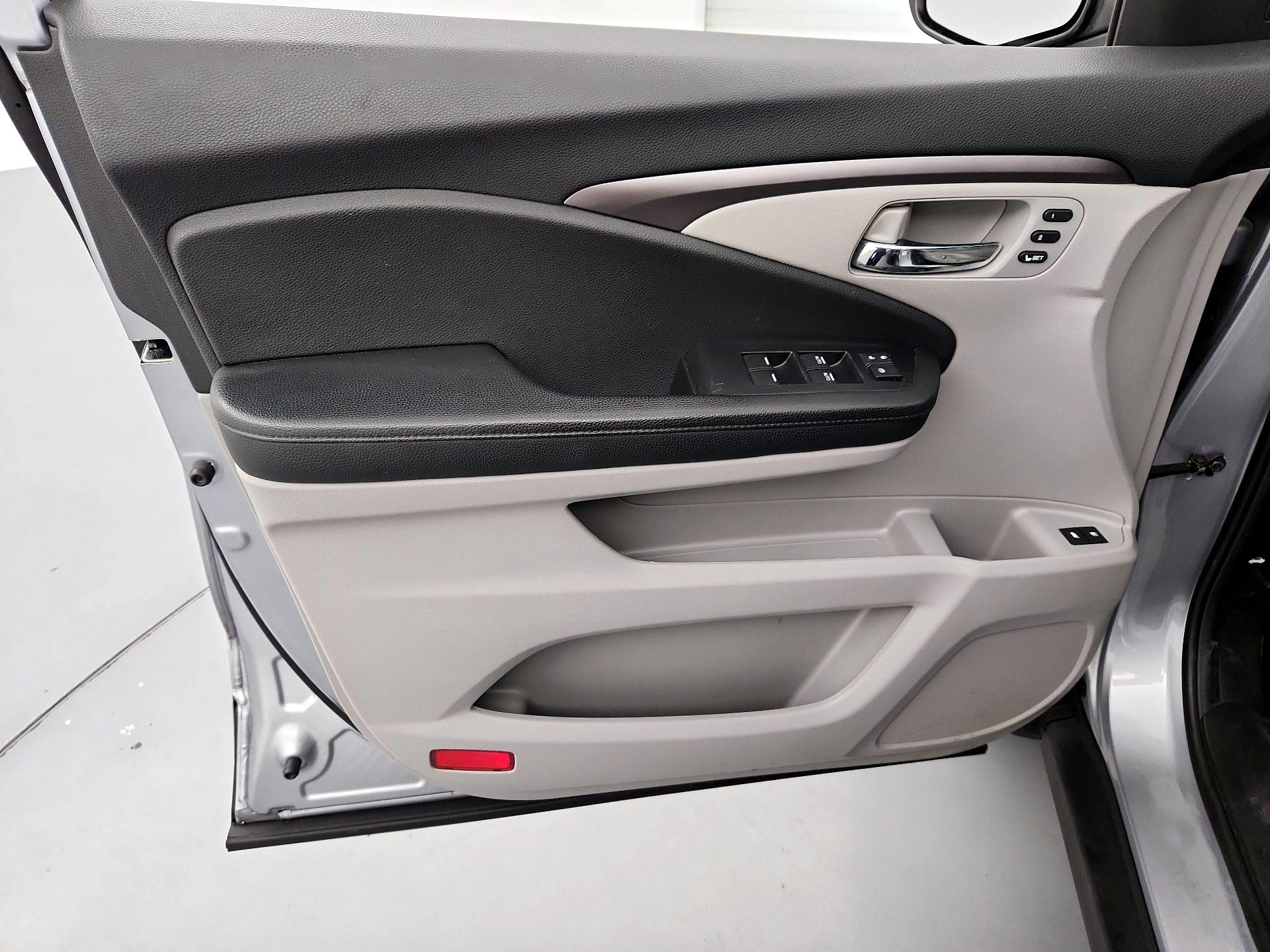 Thumbnail: 2022 Honda Pilot - 12