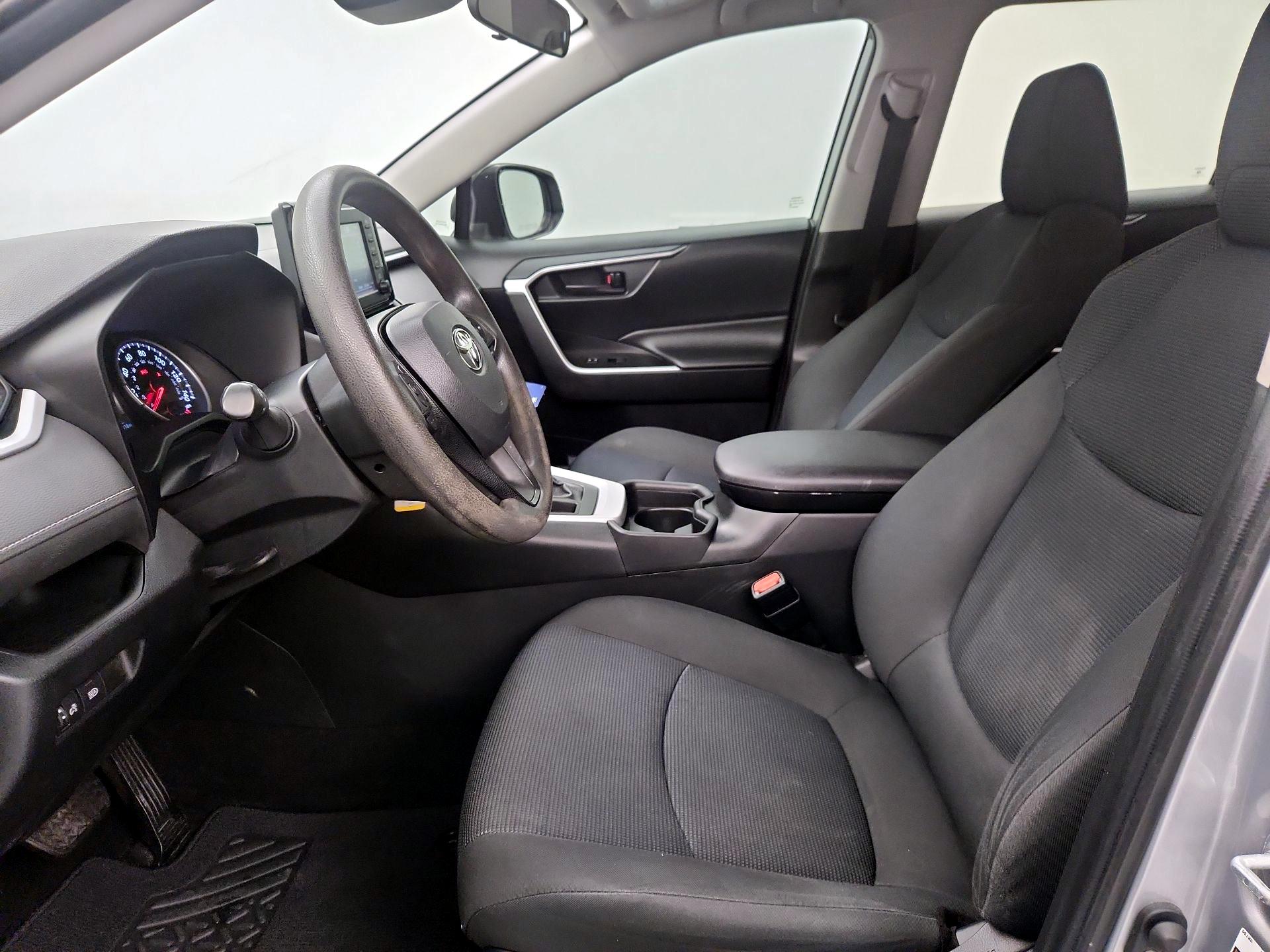 Thumbnail: 2019 Toyota RAV4 - 11