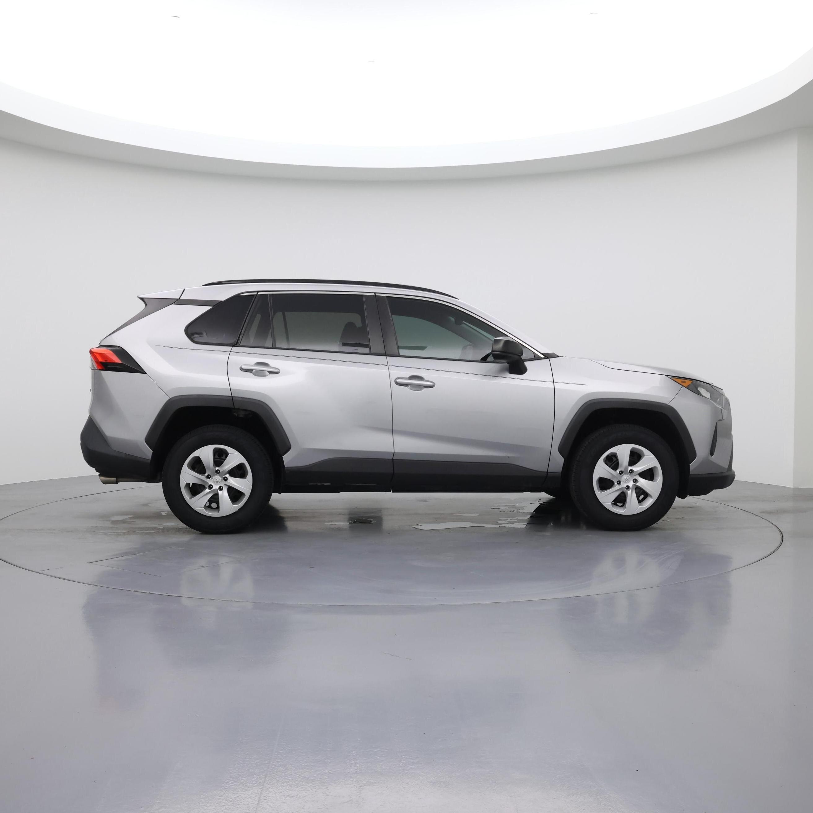 Thumbnail: 2019 Toyota RAV4 - 7