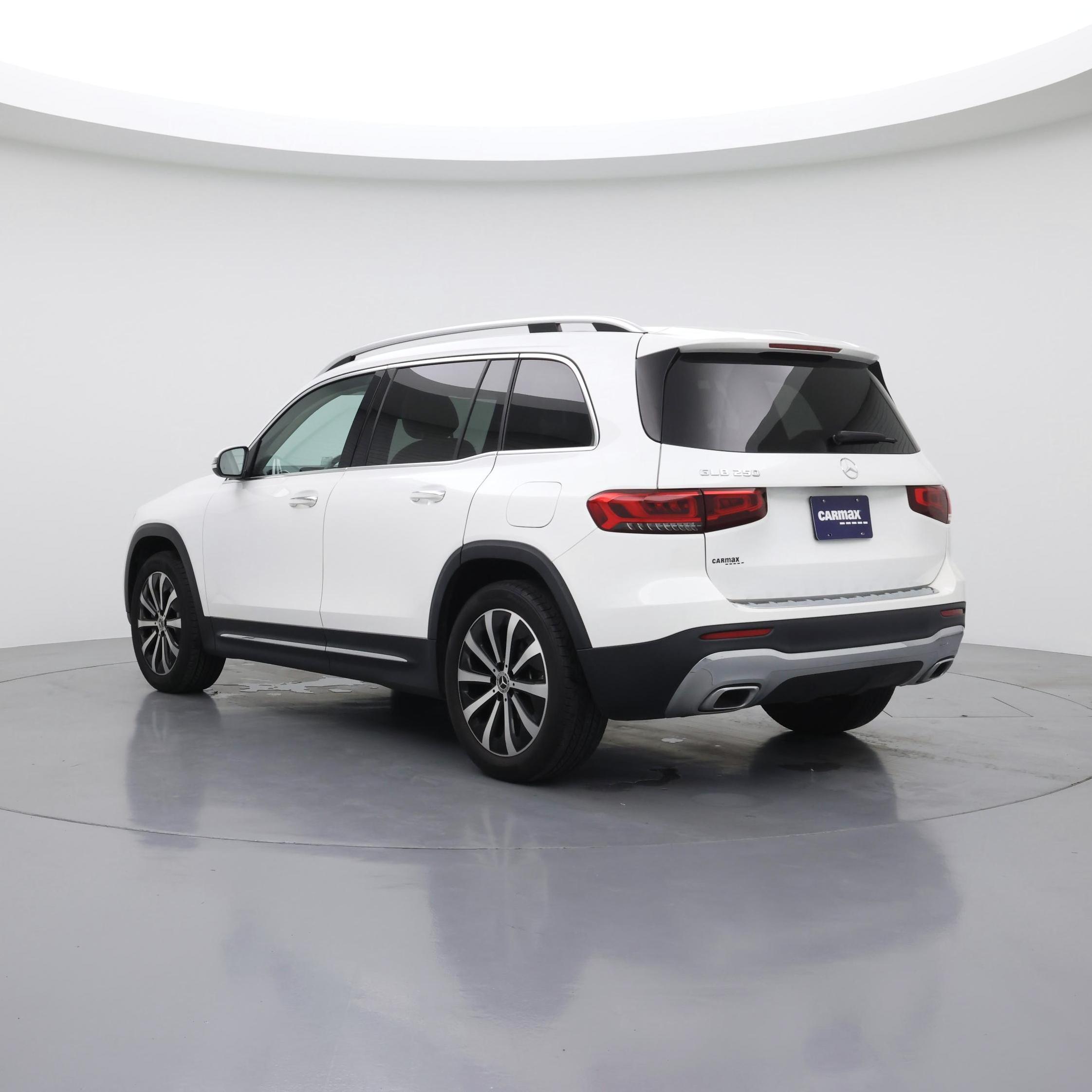 Thumbnail: 2023 Mercedes-Benz GLB - 2