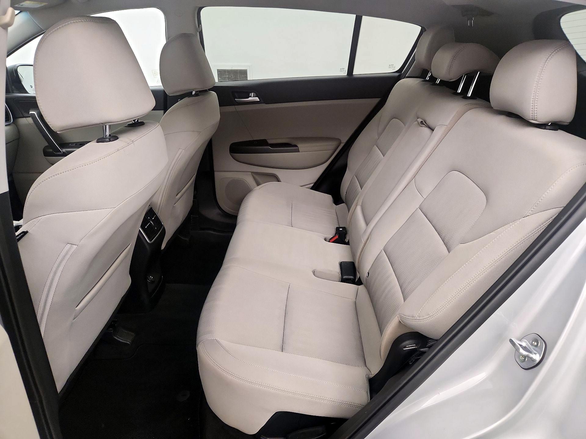 Thumbnail: 2020 Kia Sportage - 19