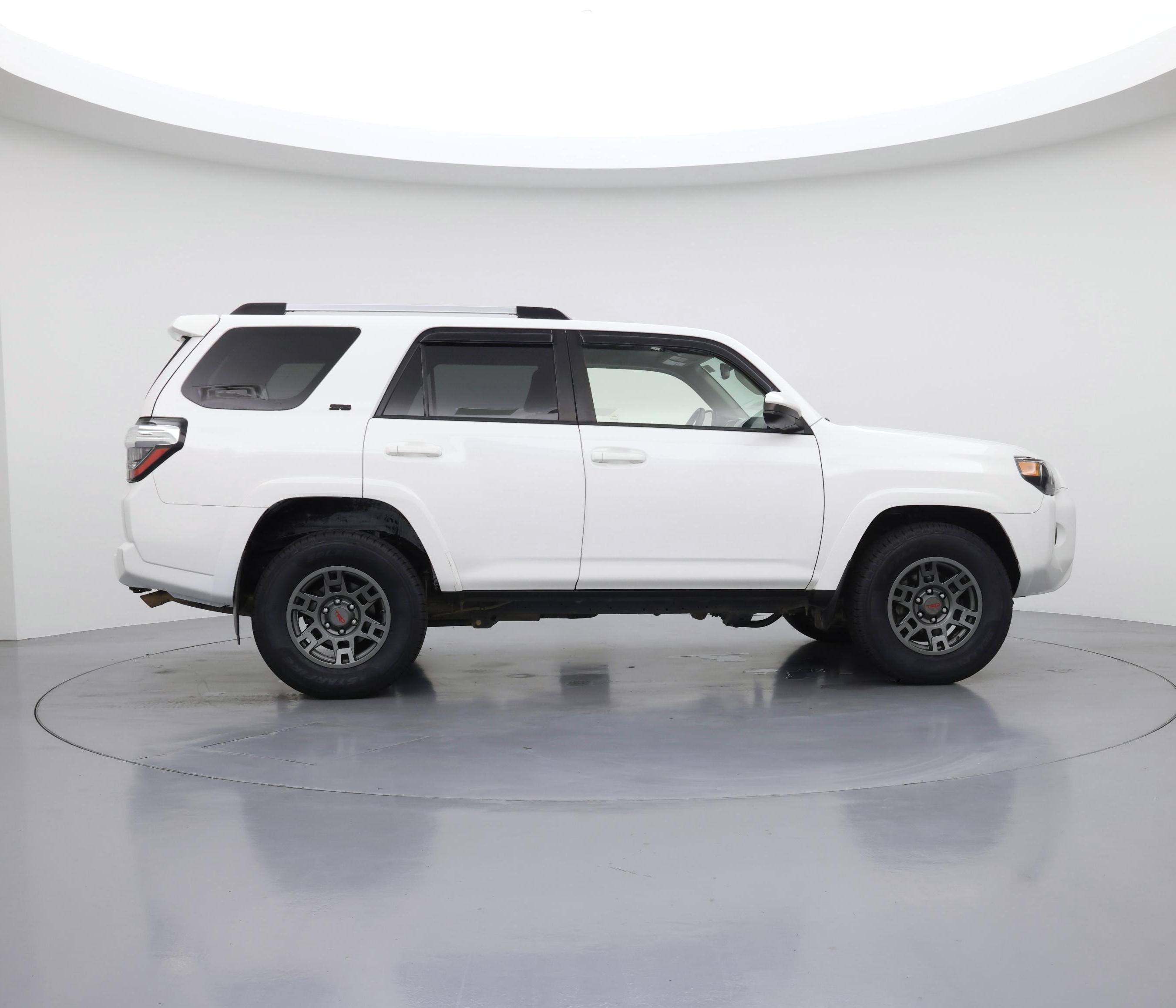 Thumbnail: 2020 Toyota 4Runner - 7