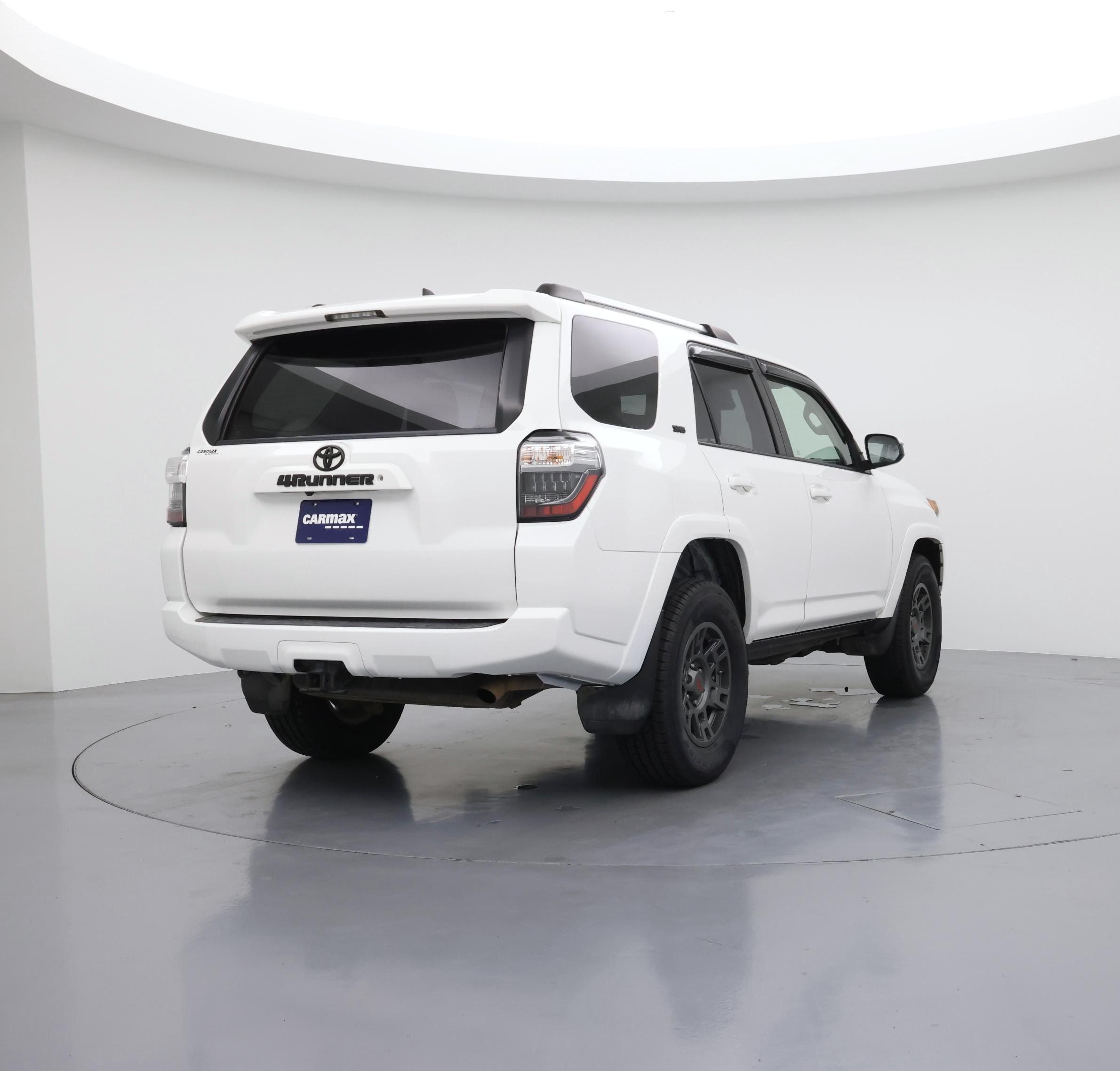 Thumbnail: 2020 Toyota 4Runner - 8