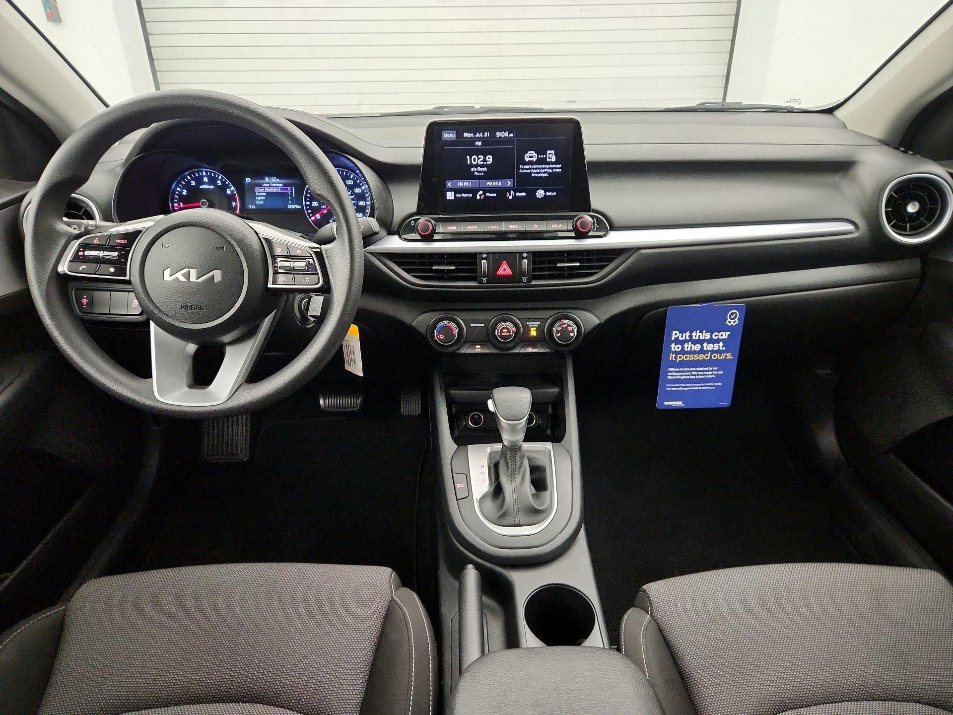 Thumbnail: 2023 Kia Forte - 9