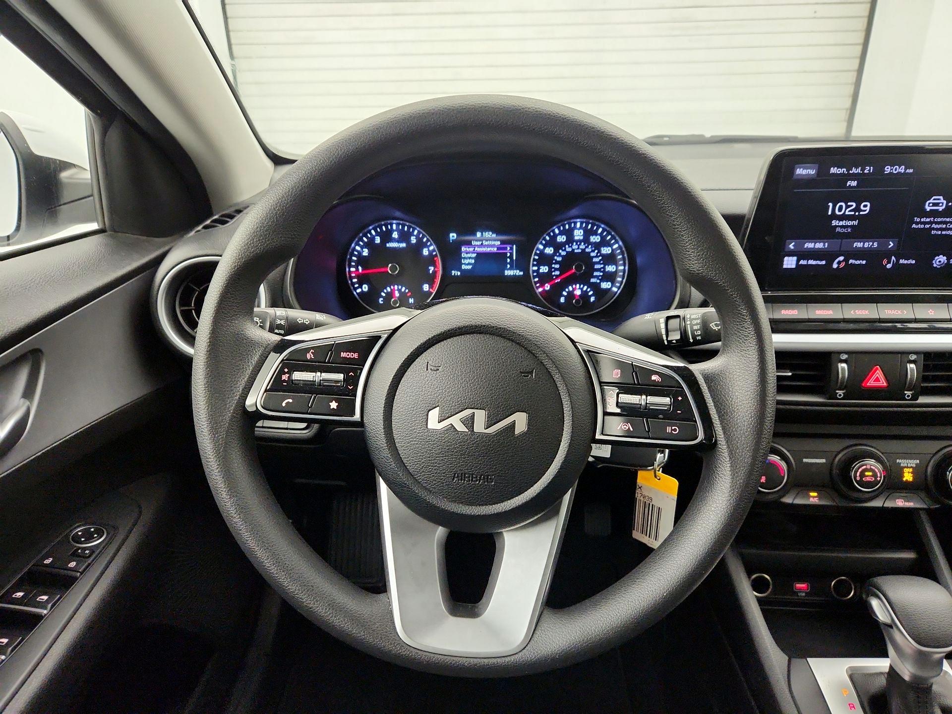 Thumbnail: 2023 Kia Forte - 10