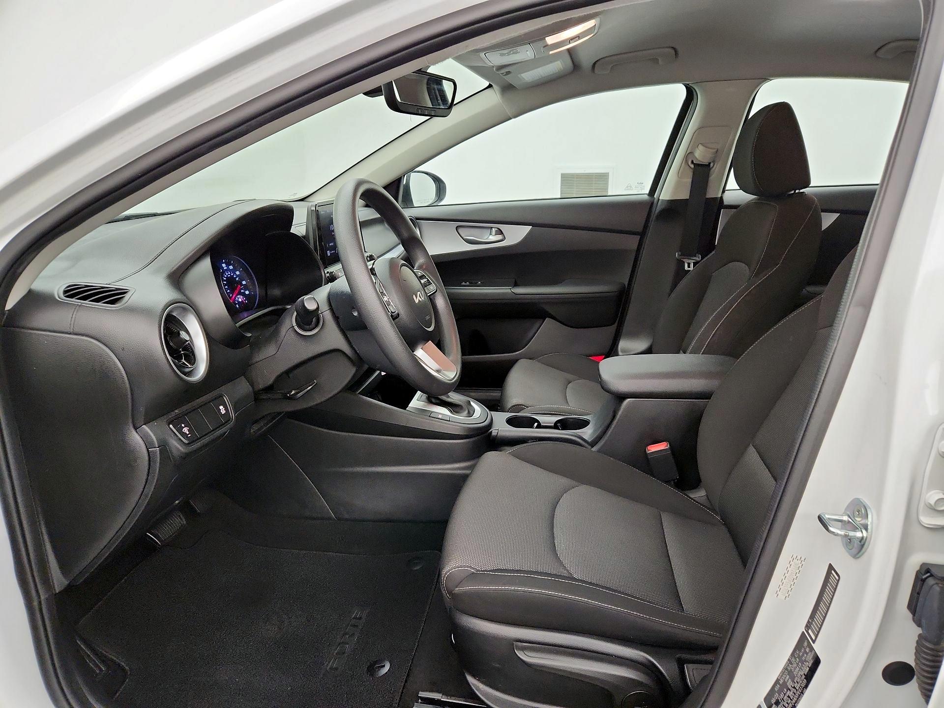 Thumbnail: 2023 Kia Forte - 11