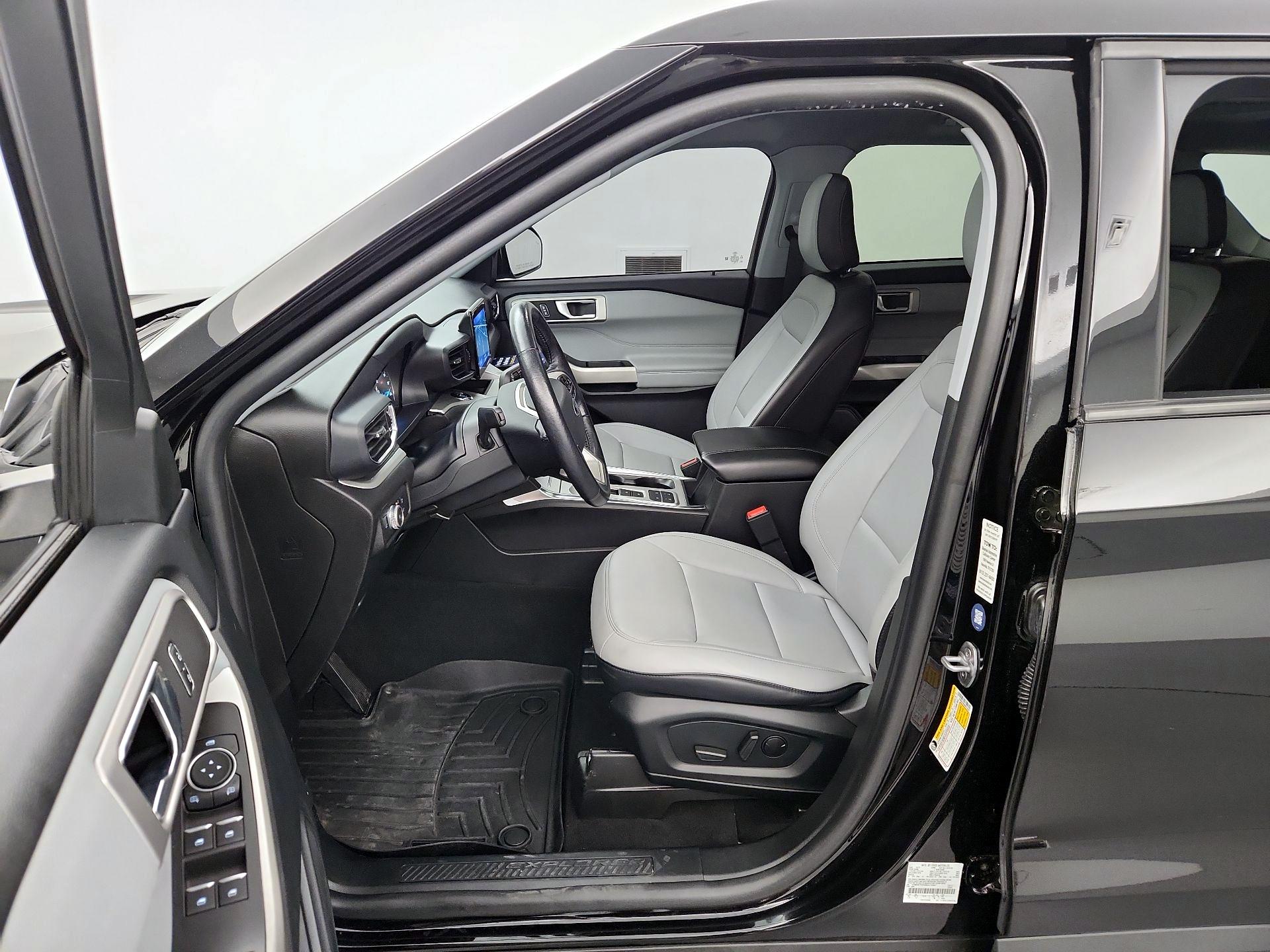 Thumbnail: 2021 Ford Explorer - 11