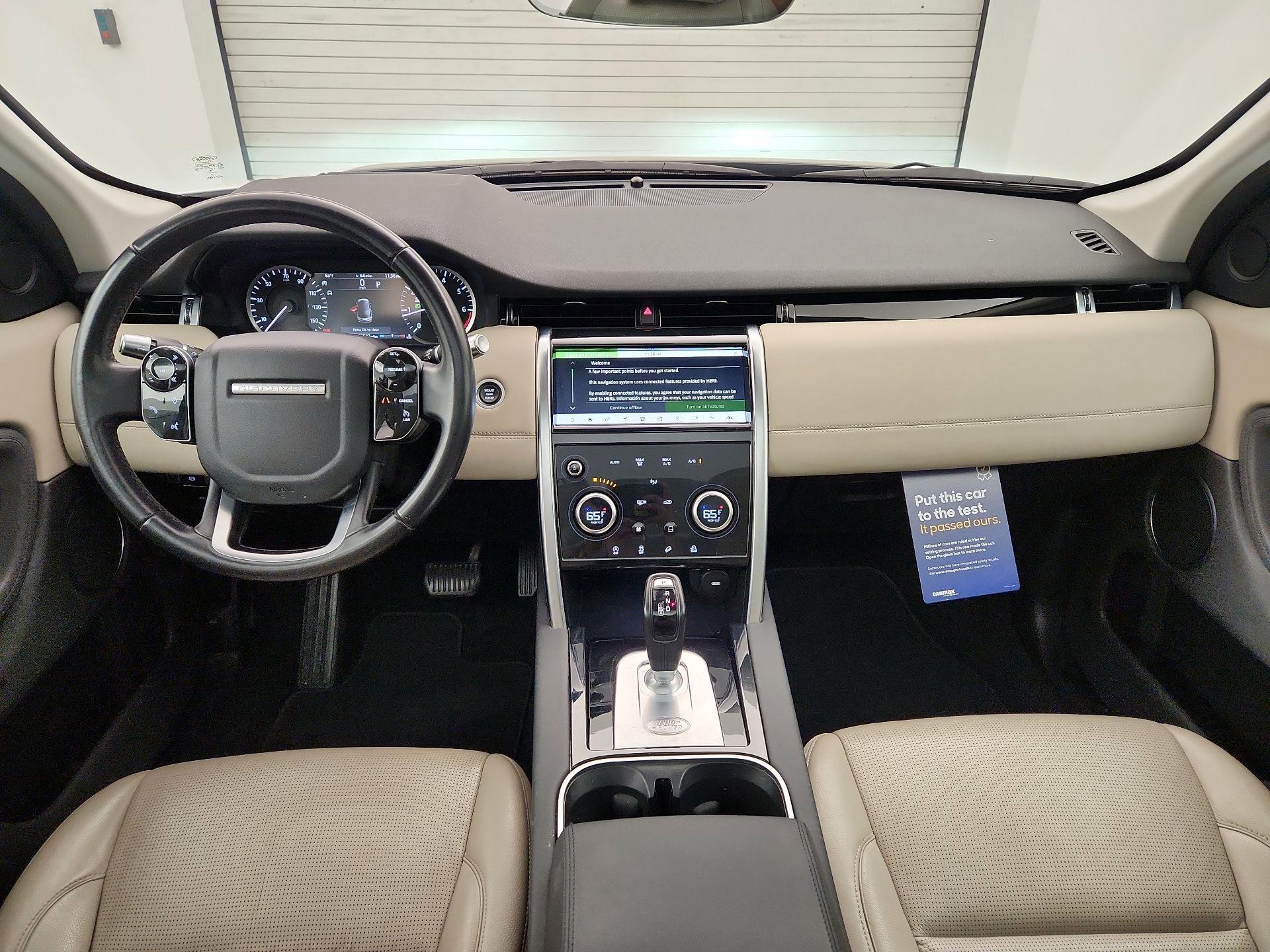 Thumbnail: 2020 Land Rover Discovery Sport - 9
