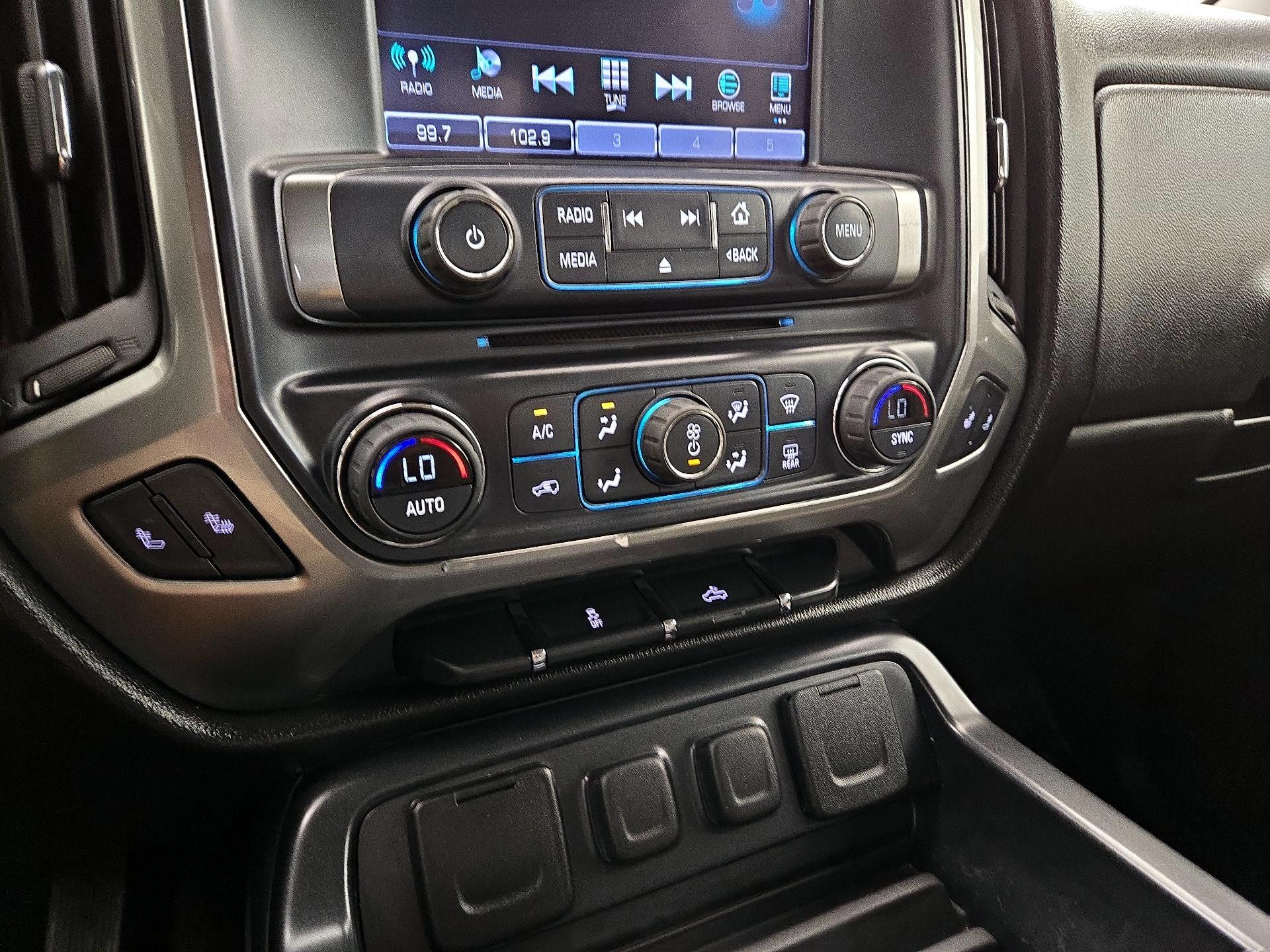 Thumbnail: 2016 Chevrolet Silverado 1500 - 14
