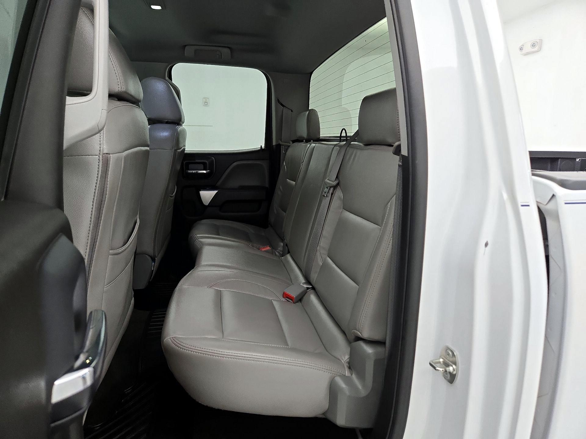 Thumbnail: 2016 Chevrolet Silverado 1500 - 17