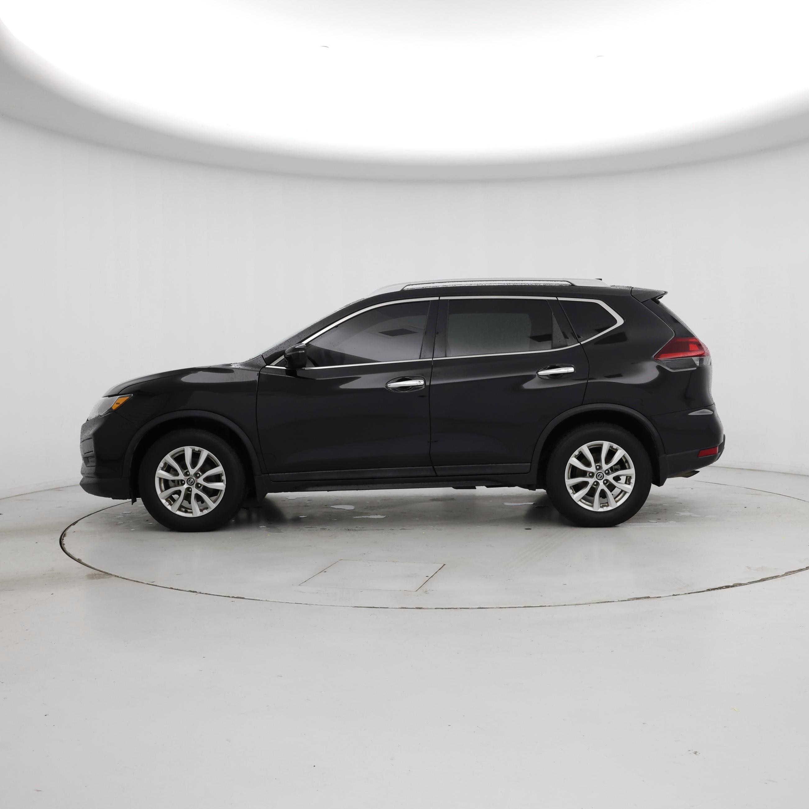 Thumbnail: 2020 Nissan Rogue - 3