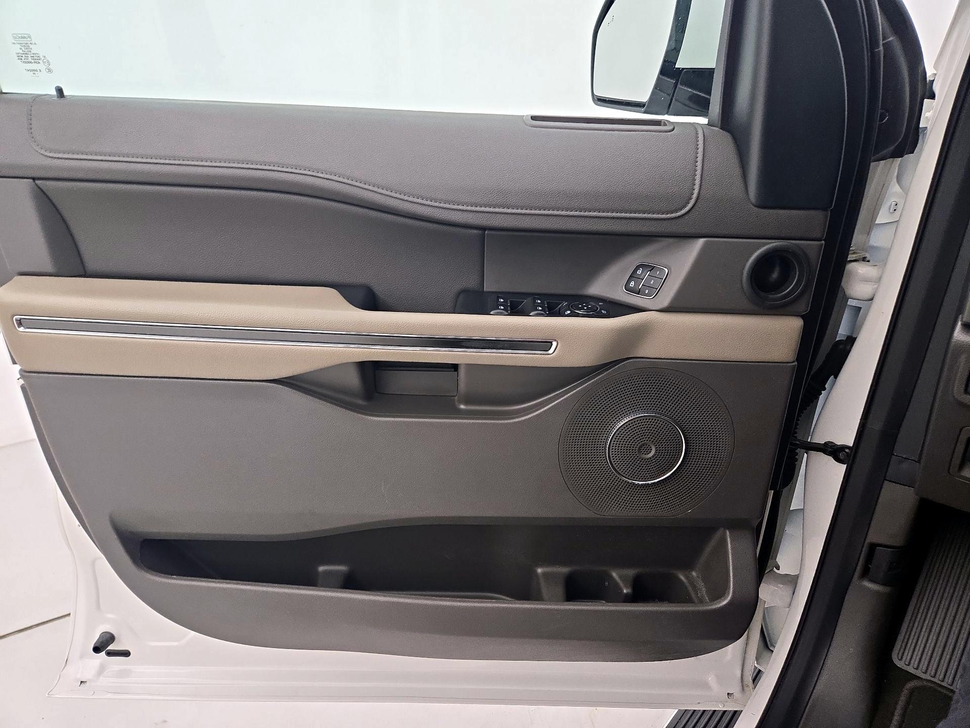 Thumbnail: 2020 Ford Expedition - 12