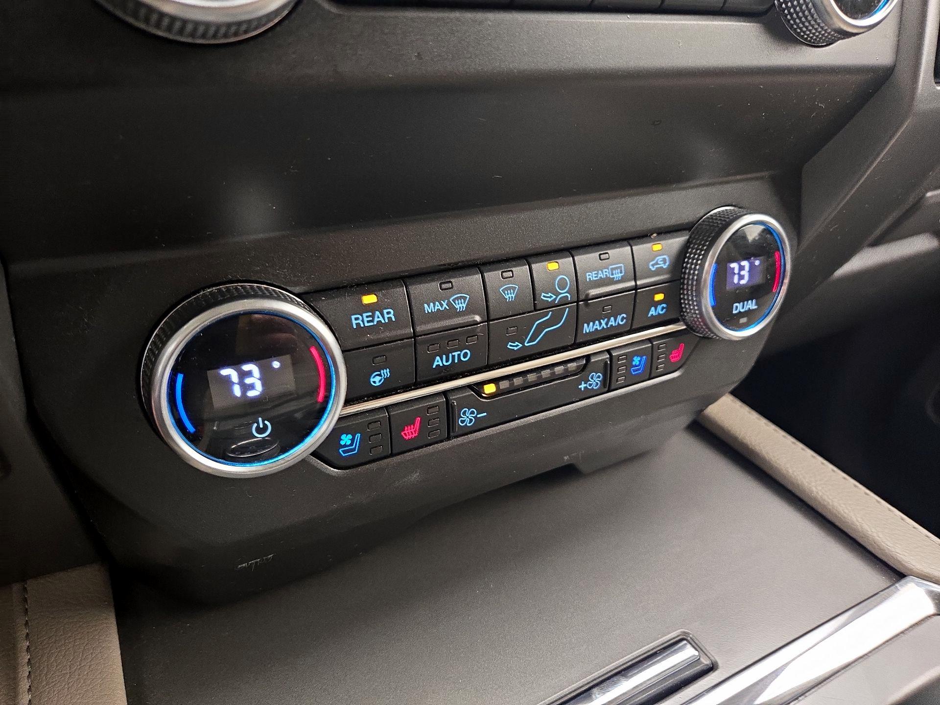 Thumbnail: 2020 Ford Expedition - 17