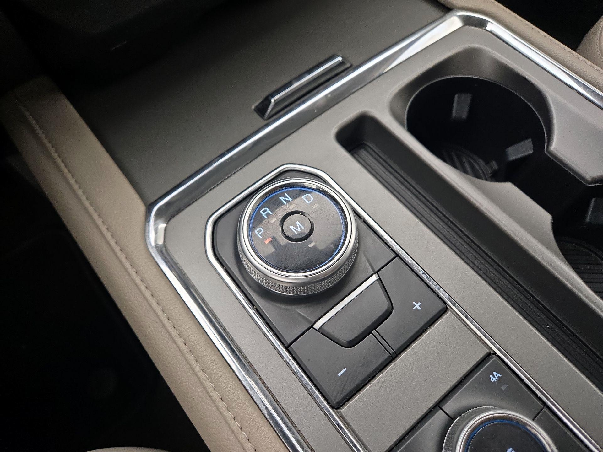 Thumbnail: 2020 Ford Expedition - 18