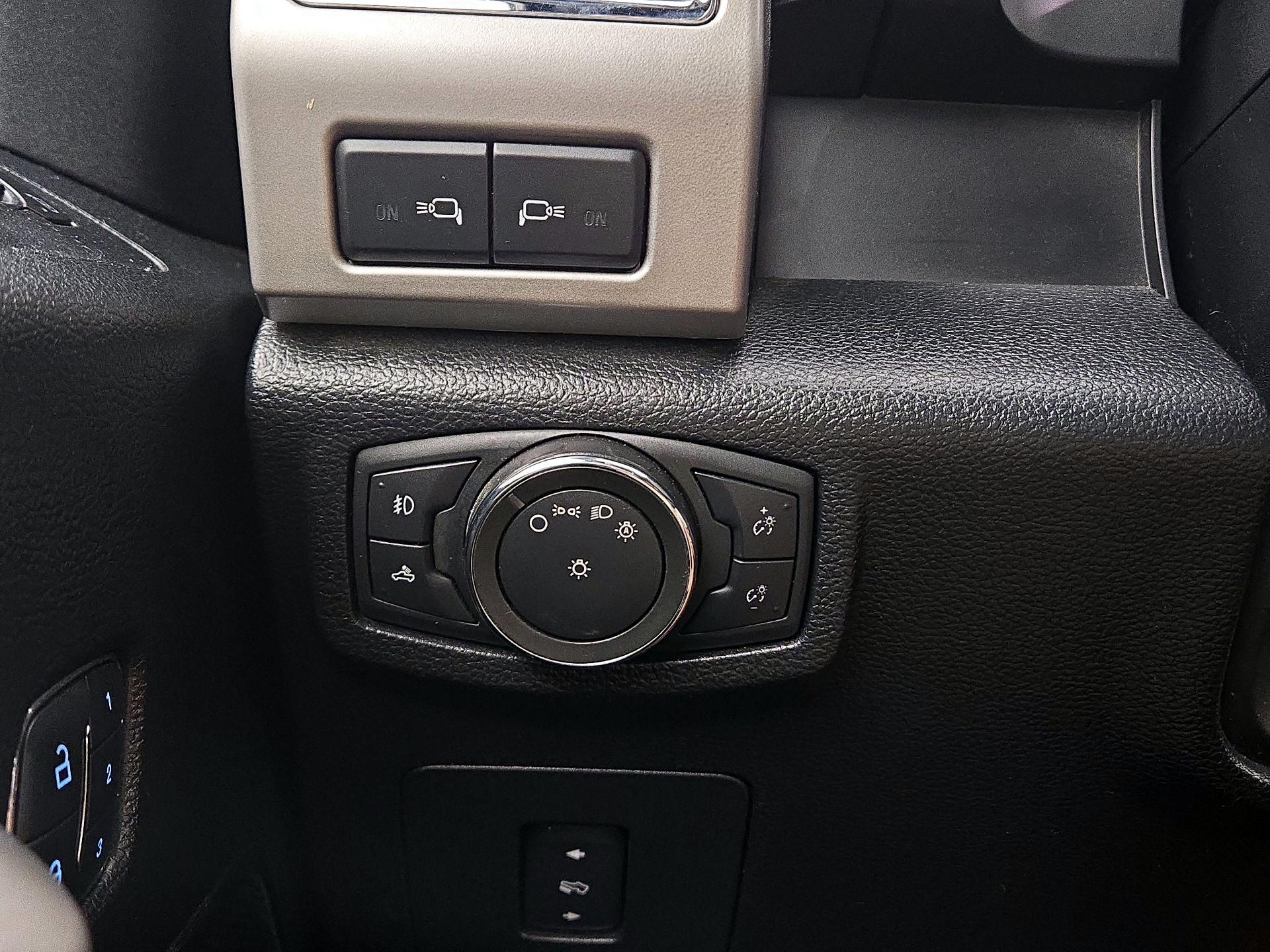 Thumbnail: 2015 Ford F-150 - 13
