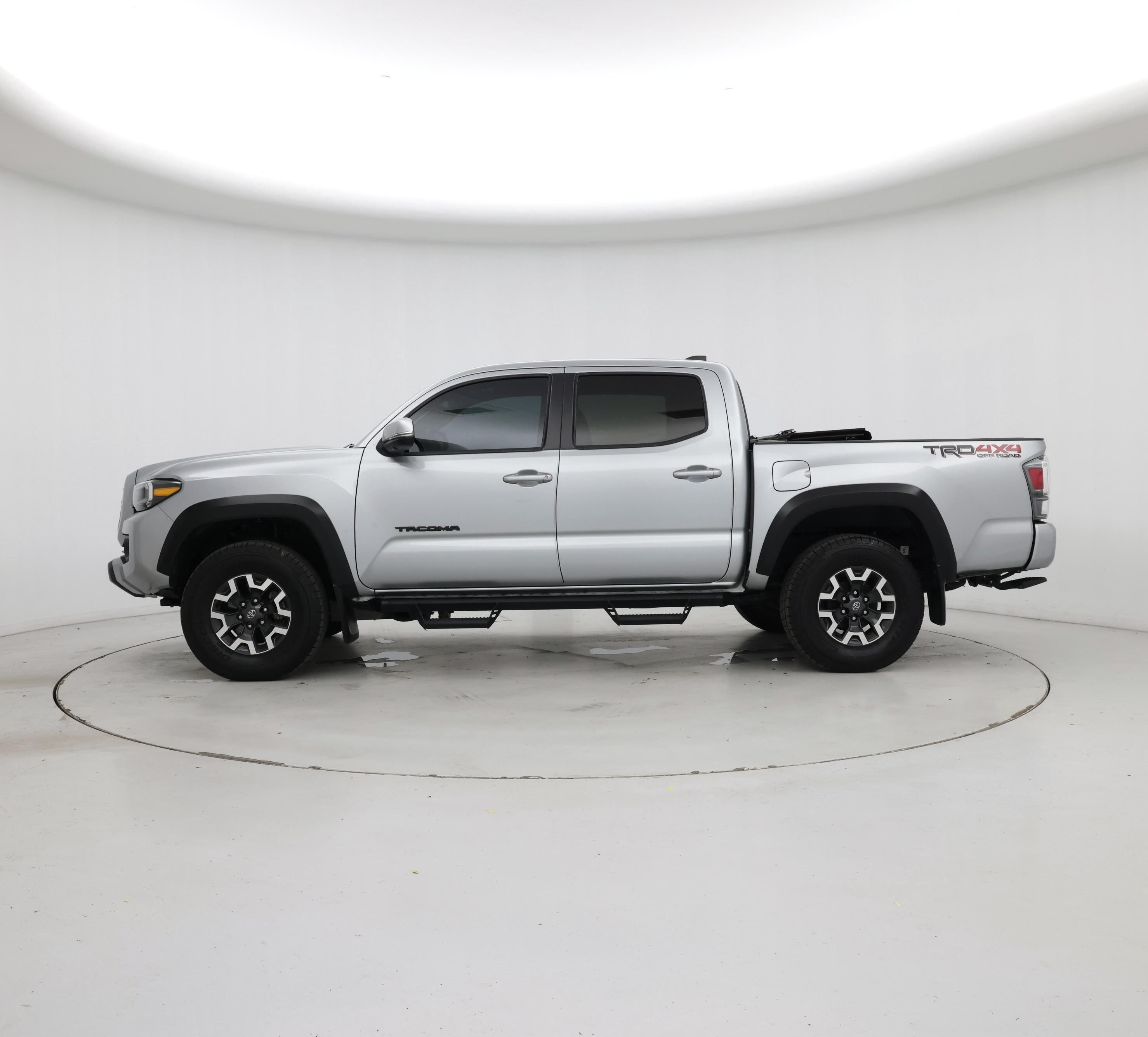 Thumbnail: 2022 Toyota Tacoma - 3