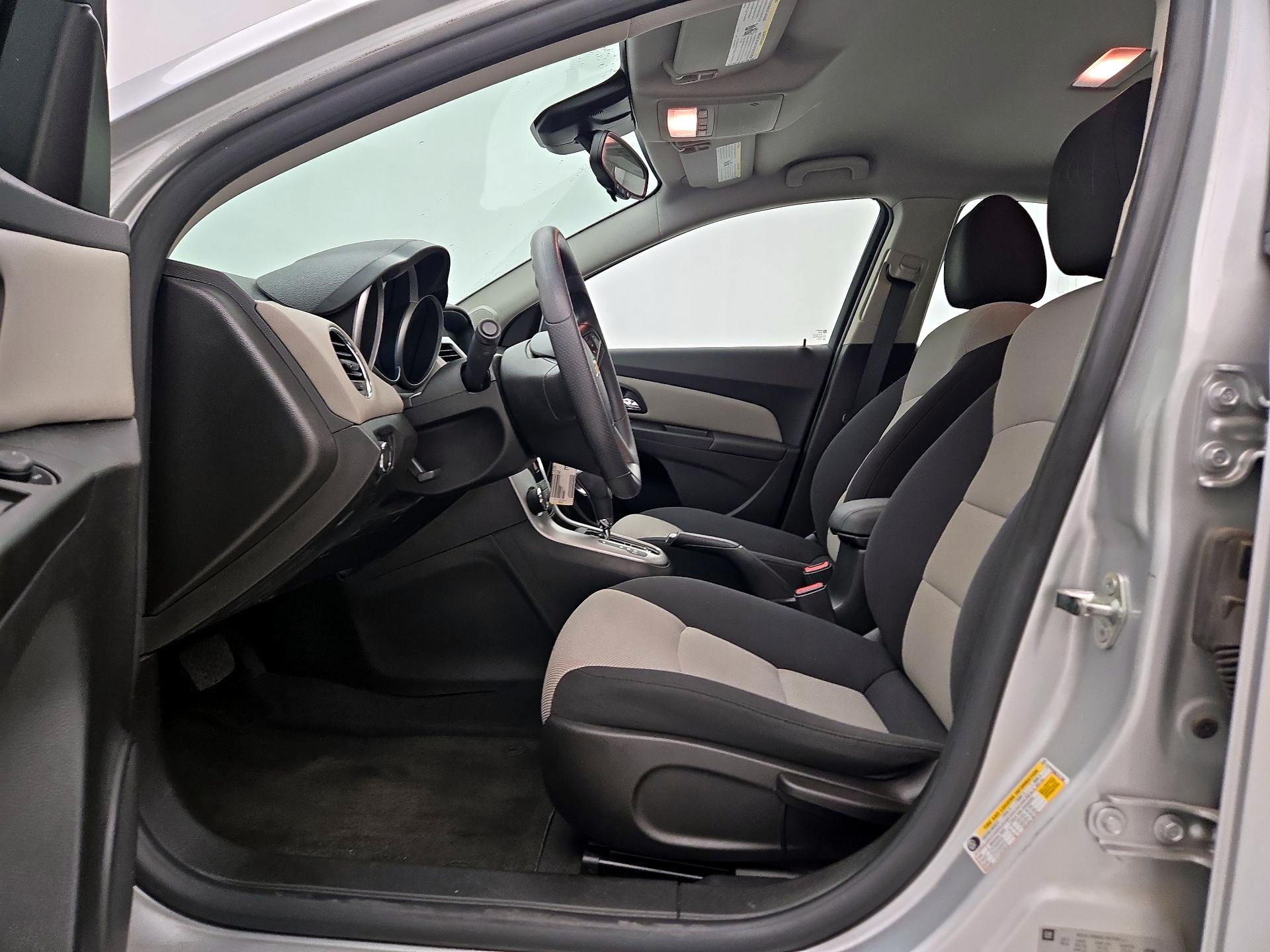 Thumbnail: 2014 Chevrolet Cruze - 11